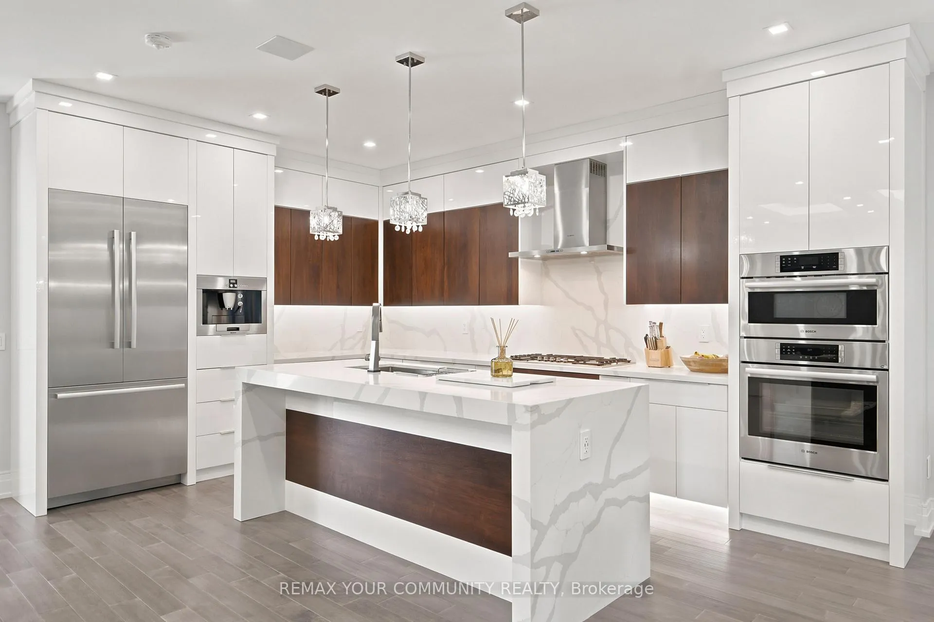 Photo 14 of 59 Cynthia Road, Toronto, Rockcliffe-Smythe — HOMEH