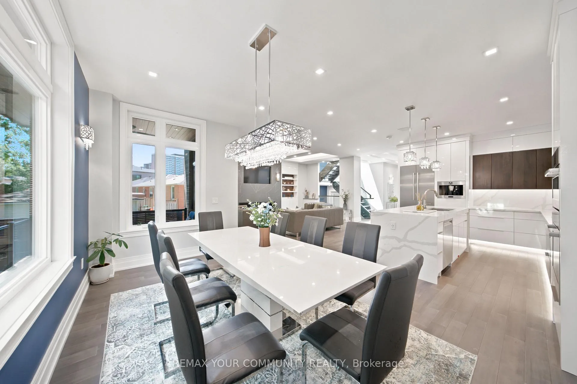 Photo 18 of 59 Cynthia Road, Toronto, Rockcliffe-Smythe — HOMEH