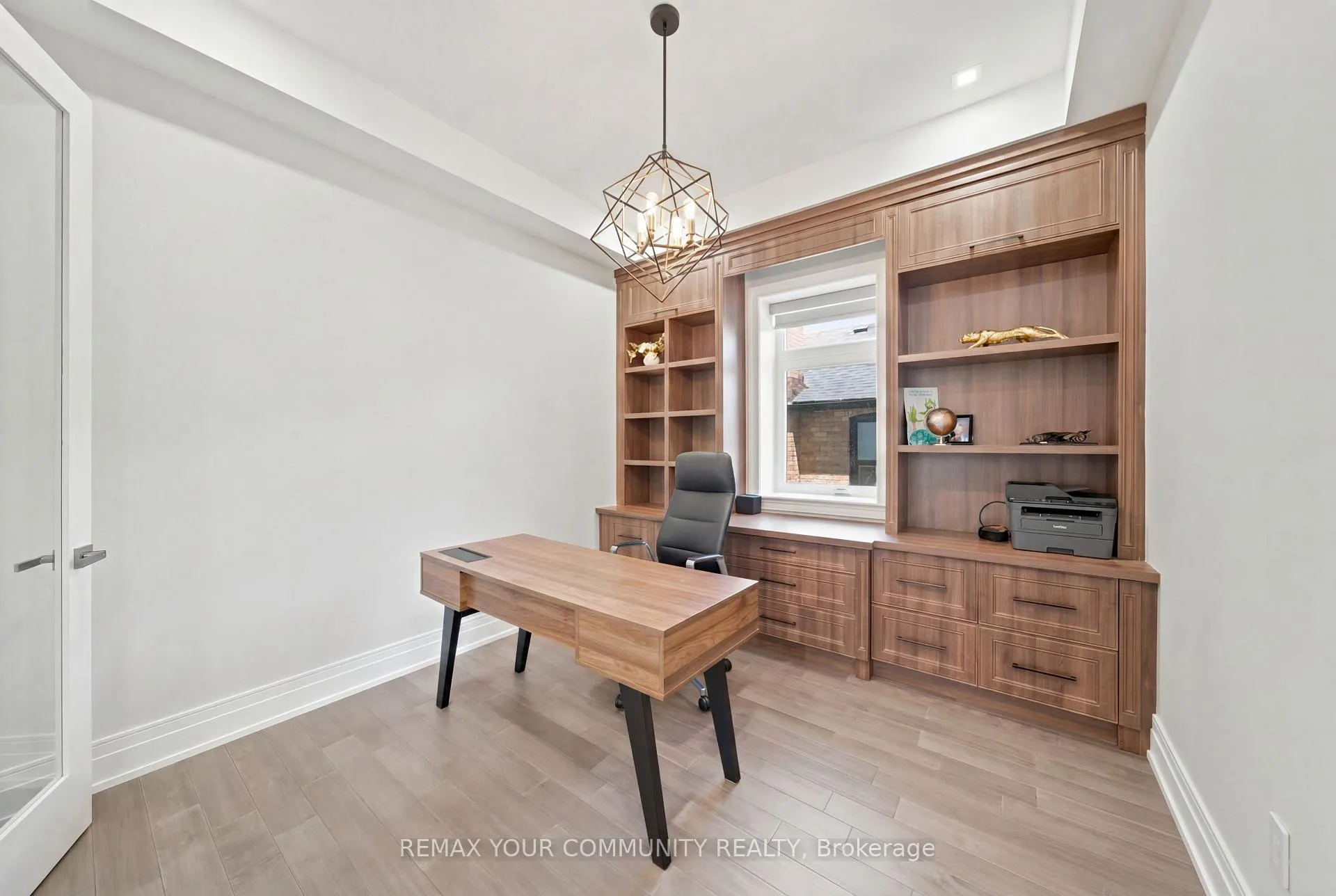 Photo 19 of 59 Cynthia Road, Toronto, Rockcliffe-Smythe — HOMEH