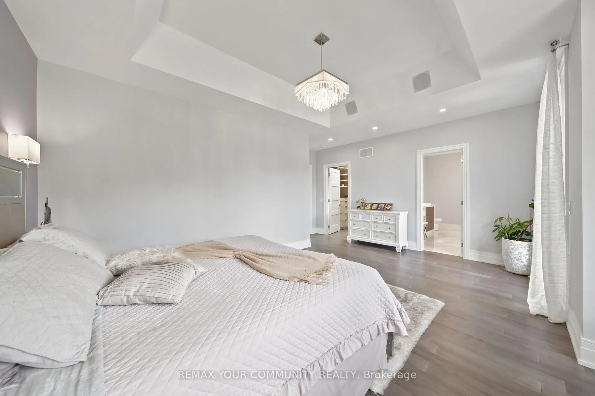 Photo 23 of 59 Cynthia Road, Toronto, Rockcliffe-Smythe — HOMEH