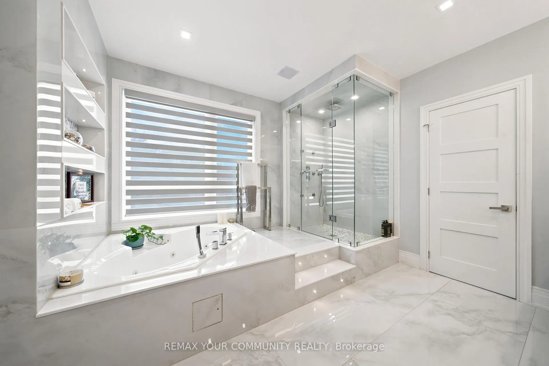Photo 25 of 59 Cynthia Road, Toronto, Rockcliffe-Smythe — HOMEH