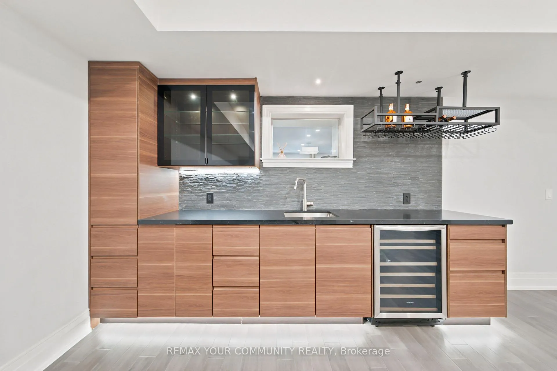 Photo 38 of 59 Cynthia Road, Toronto, Rockcliffe-Smythe — HOMEH