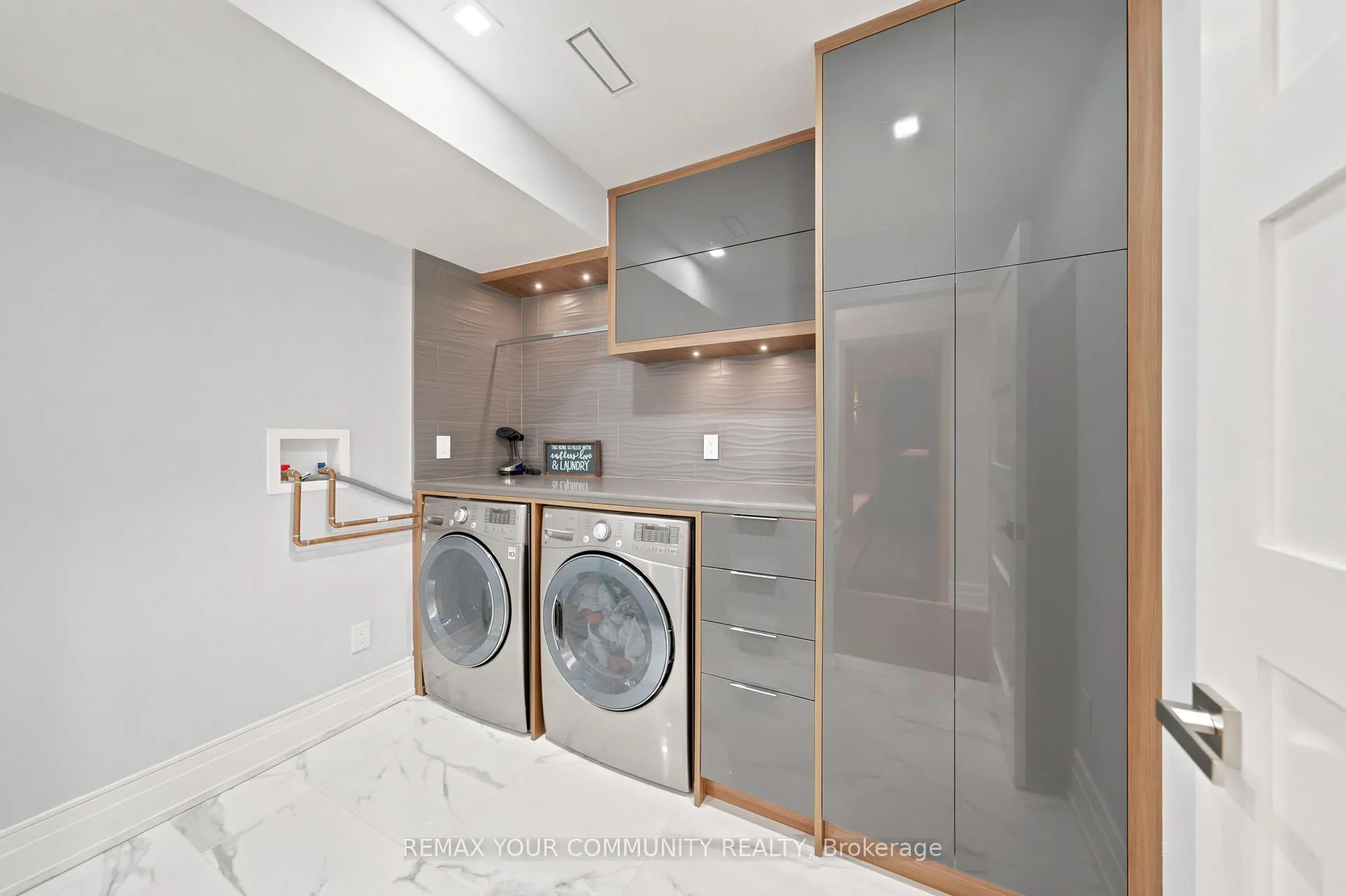 Photo 44 of 59 Cynthia Road, Toronto, Rockcliffe-Smythe — HOMEH