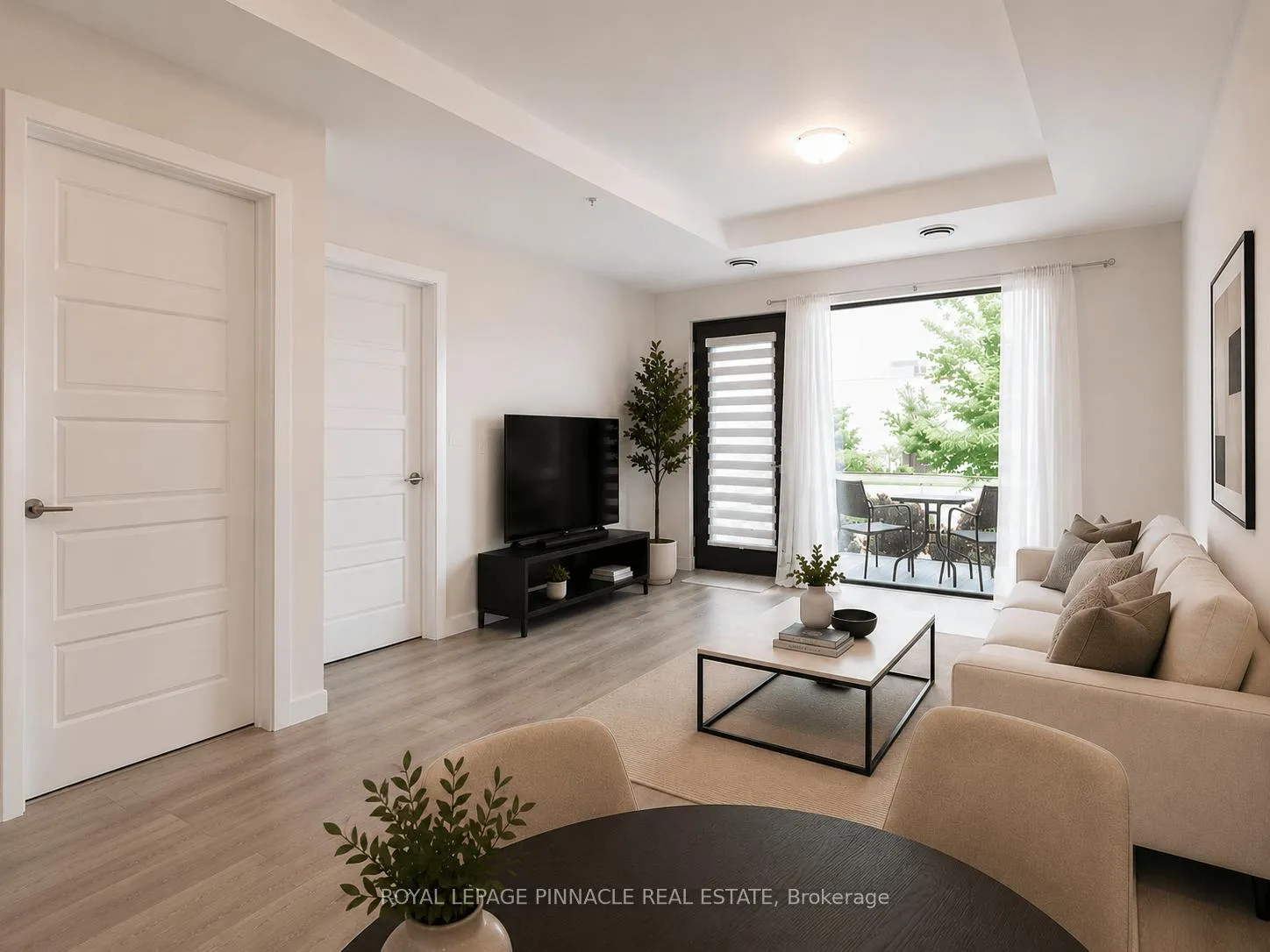 Photo 5 of Unit 101, 5 Wake Robin Drive, Kitchener, Larentian West — HOMEH