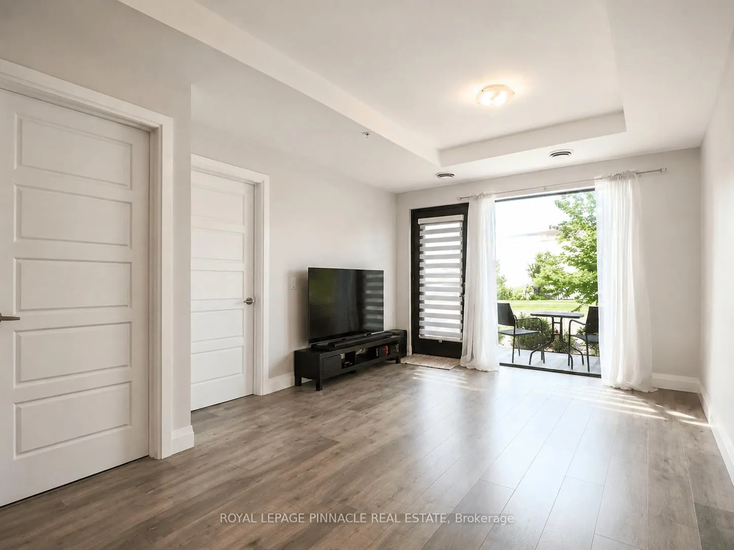 Photo 6 of Unit 101, 5 Wake Robin Drive, Kitchener, Larentian West — HOMEH