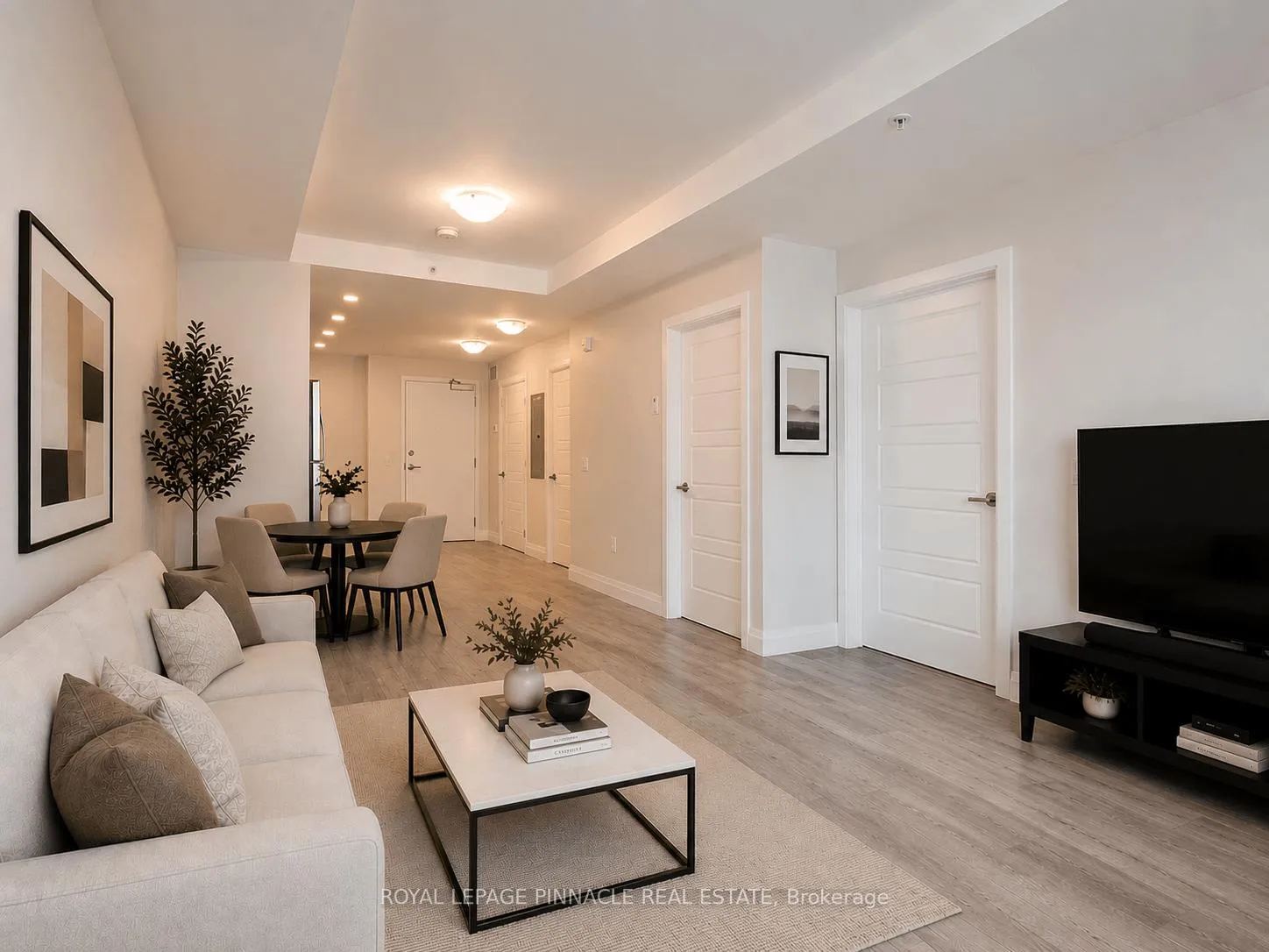 Photo 7 of Unit 101, 5 Wake Robin Drive, Kitchener, Larentian West — HOMEH