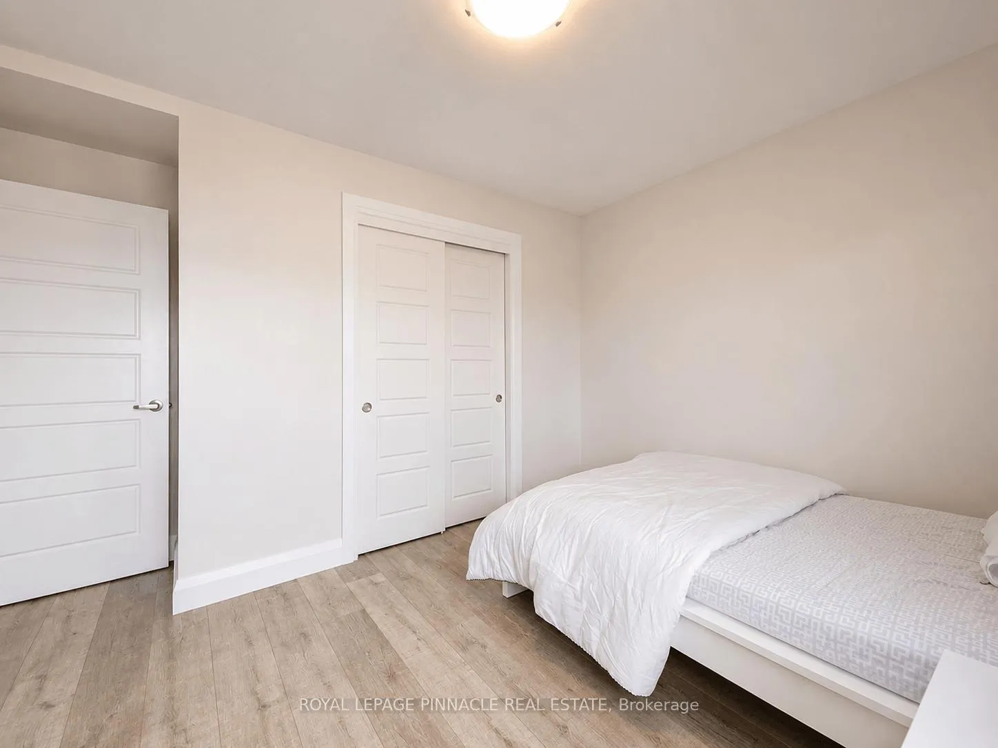 Photo 14 of Unit 101, 5 Wake Robin Drive, Kitchener, Larentian West — HOMEH