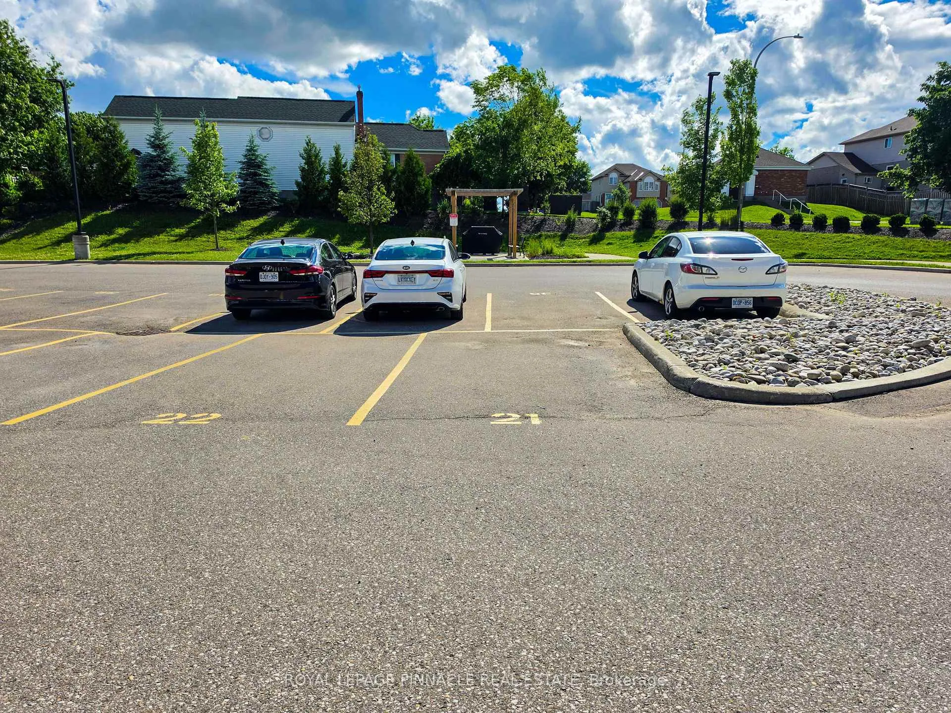 Photo 20 of Unit 101, 5 Wake Robin Drive, Kitchener, Larentian West — HOMEH