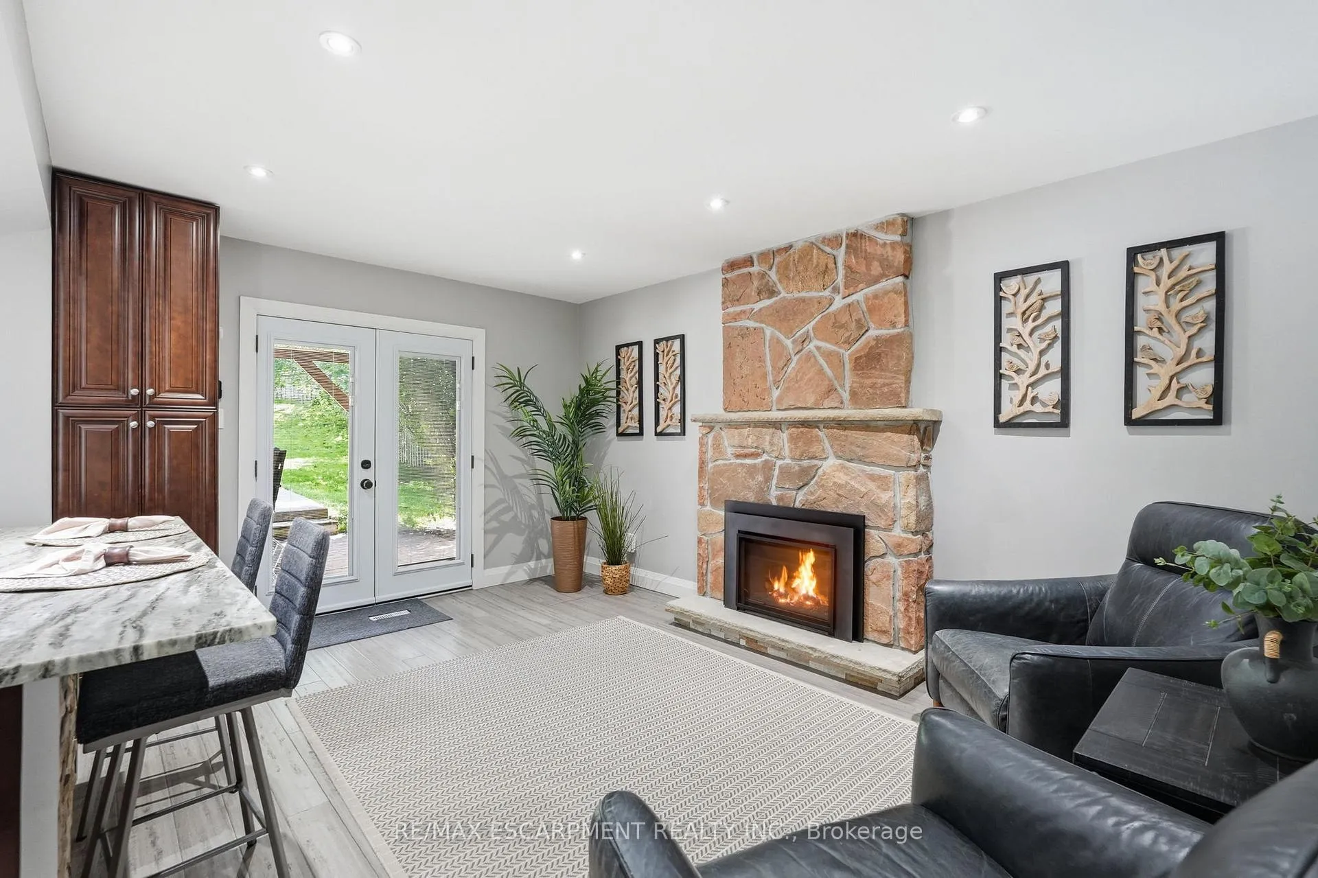 Photo 15 of 53 Glaceport Avenue, Hamilton, Waterdown — HOMEH