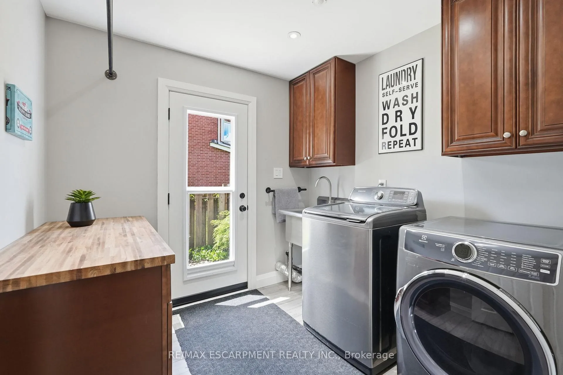 Photo 20 of 53 Glaceport Avenue, Hamilton, Waterdown — HOMEH