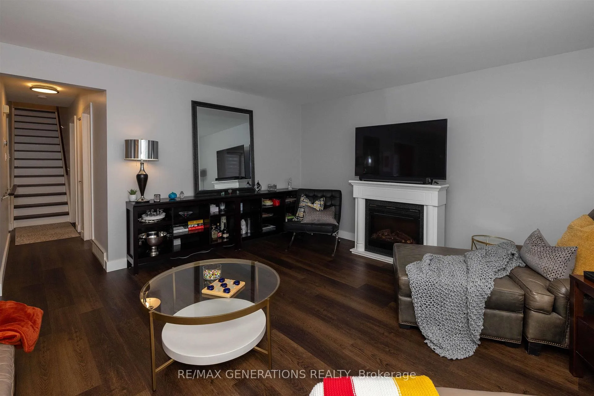 Photo 10 of 361 Adams Street, Thunder Bay, Current River — HOMEH