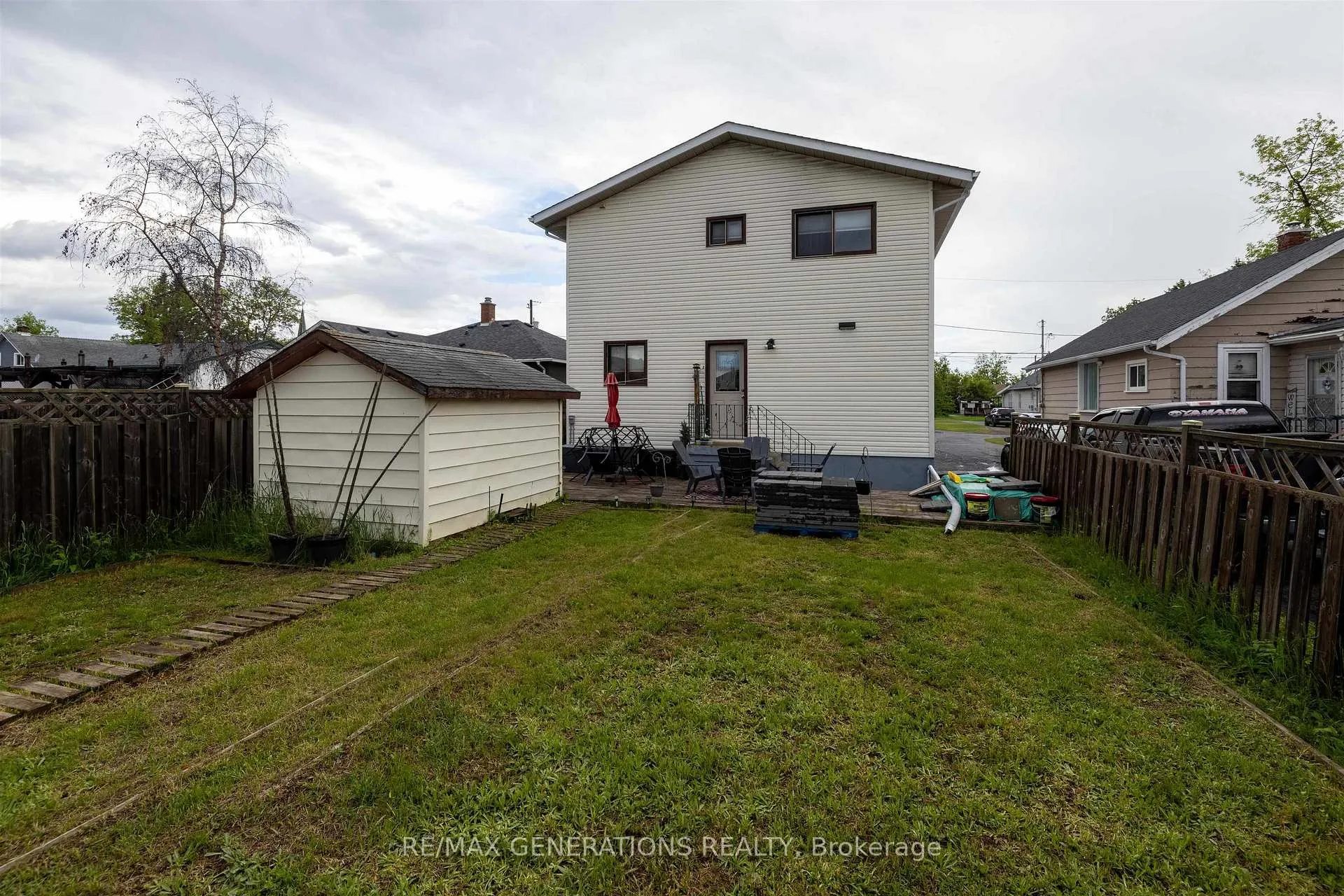 Photo 32 of 361 Adams Street, Thunder Bay, Current River — HOMEH