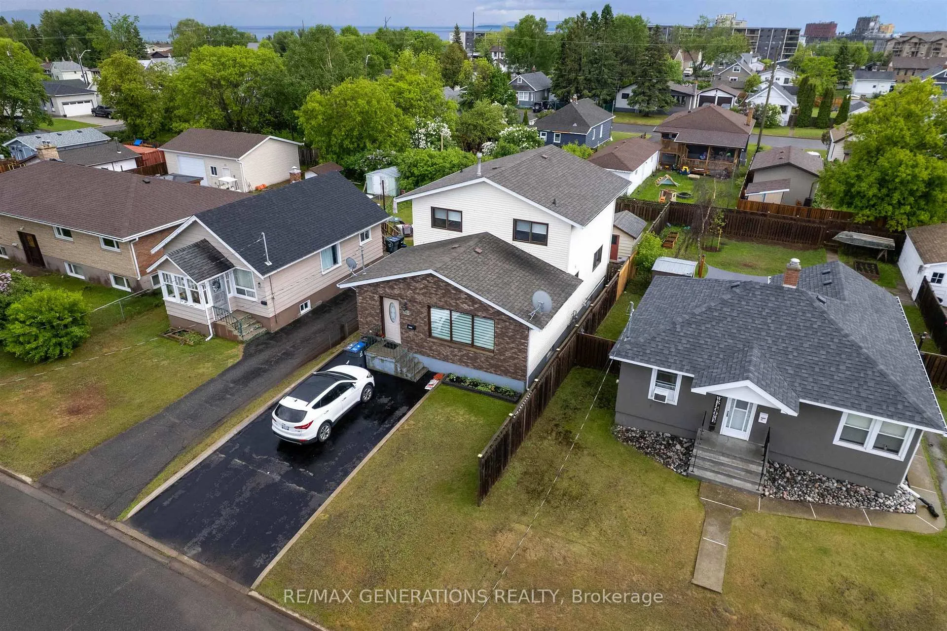 Photo 36 of 361 Adams Street, Thunder Bay, Current River — HOMEH