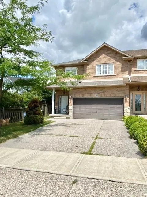 Photo 1 of 1101 Harrogate Drive, Hamilton, Meadowlands — HOMEH