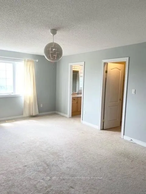 Photo 19 of 1101 Harrogate Drive, Hamilton, Meadowlands — HOMEH