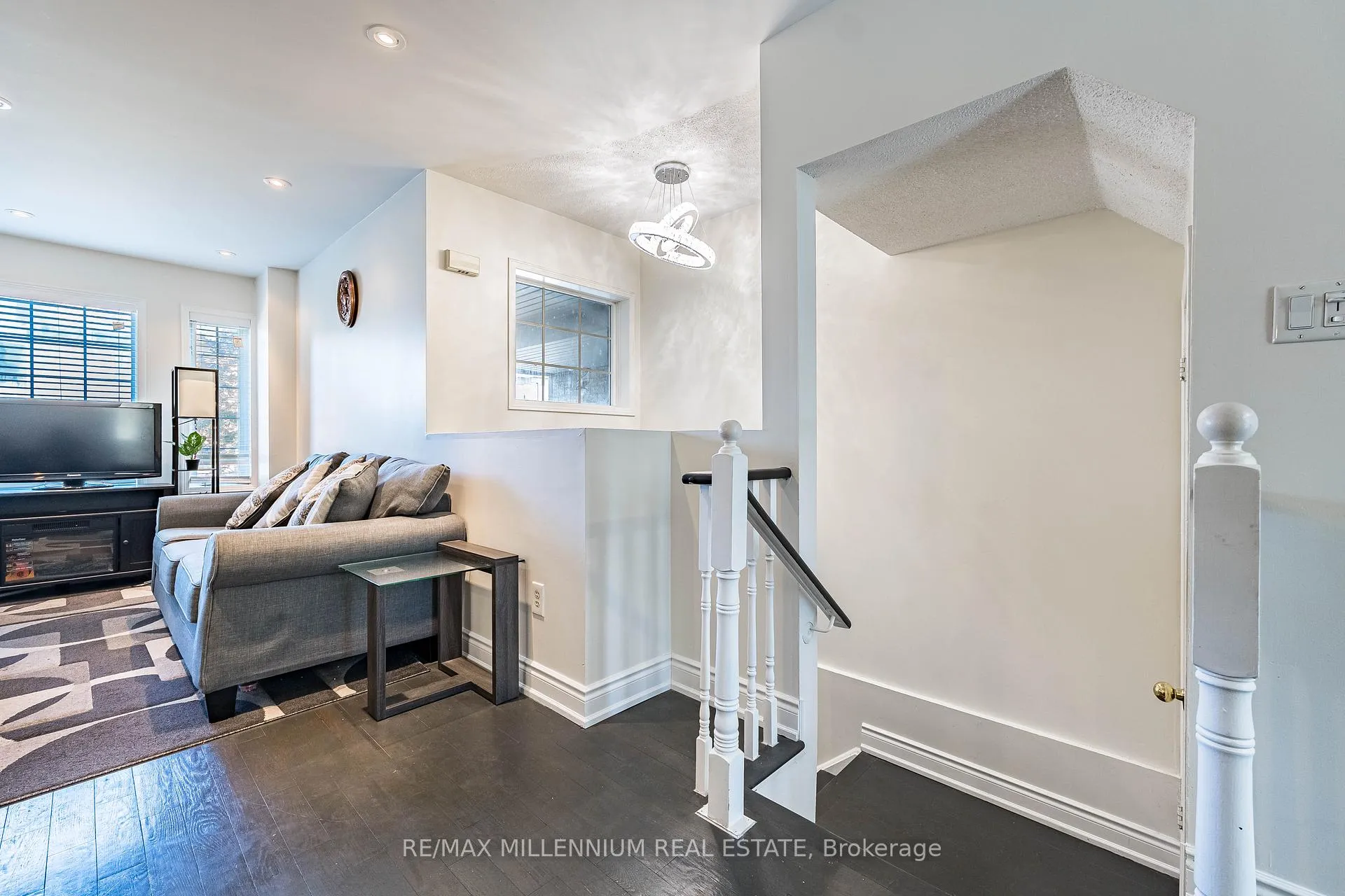 Photo 3 of Unit 36, 36 Spadina Road, Brampton, Brampton West — HOMEH