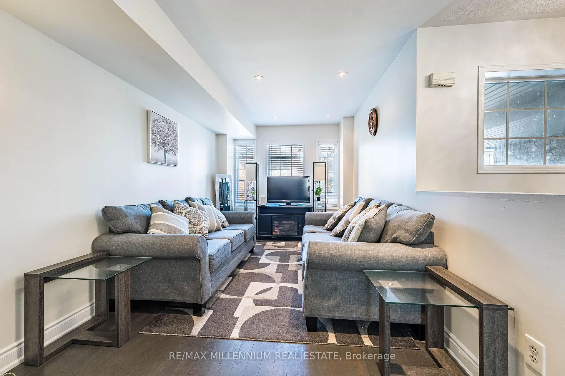 Photo 5 of Unit 36, 36 Spadina Road, Brampton, Brampton West — HOMEH
