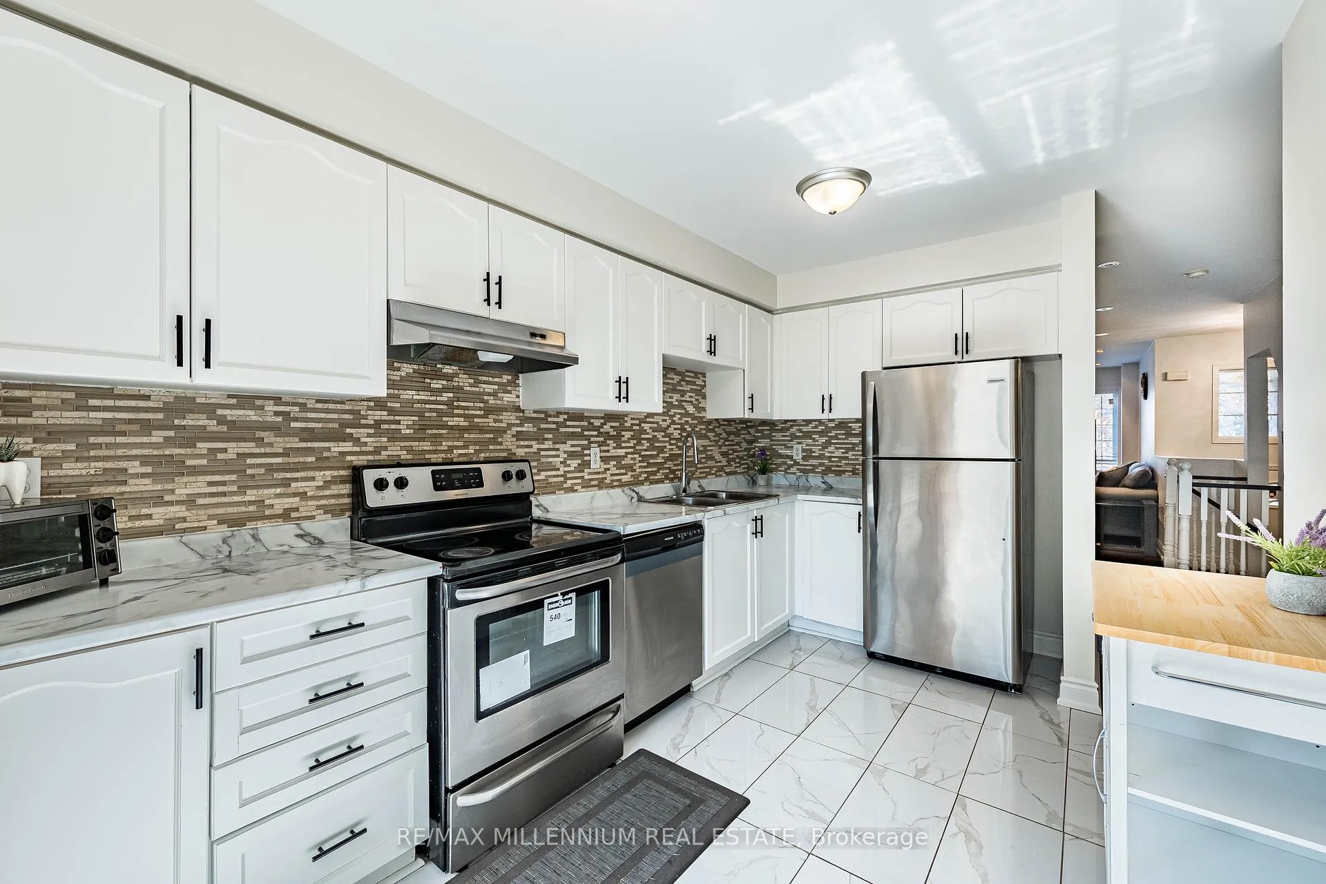 Photo 15 of Unit 36, 36 Spadina Road, Brampton, Brampton West — HOMEH