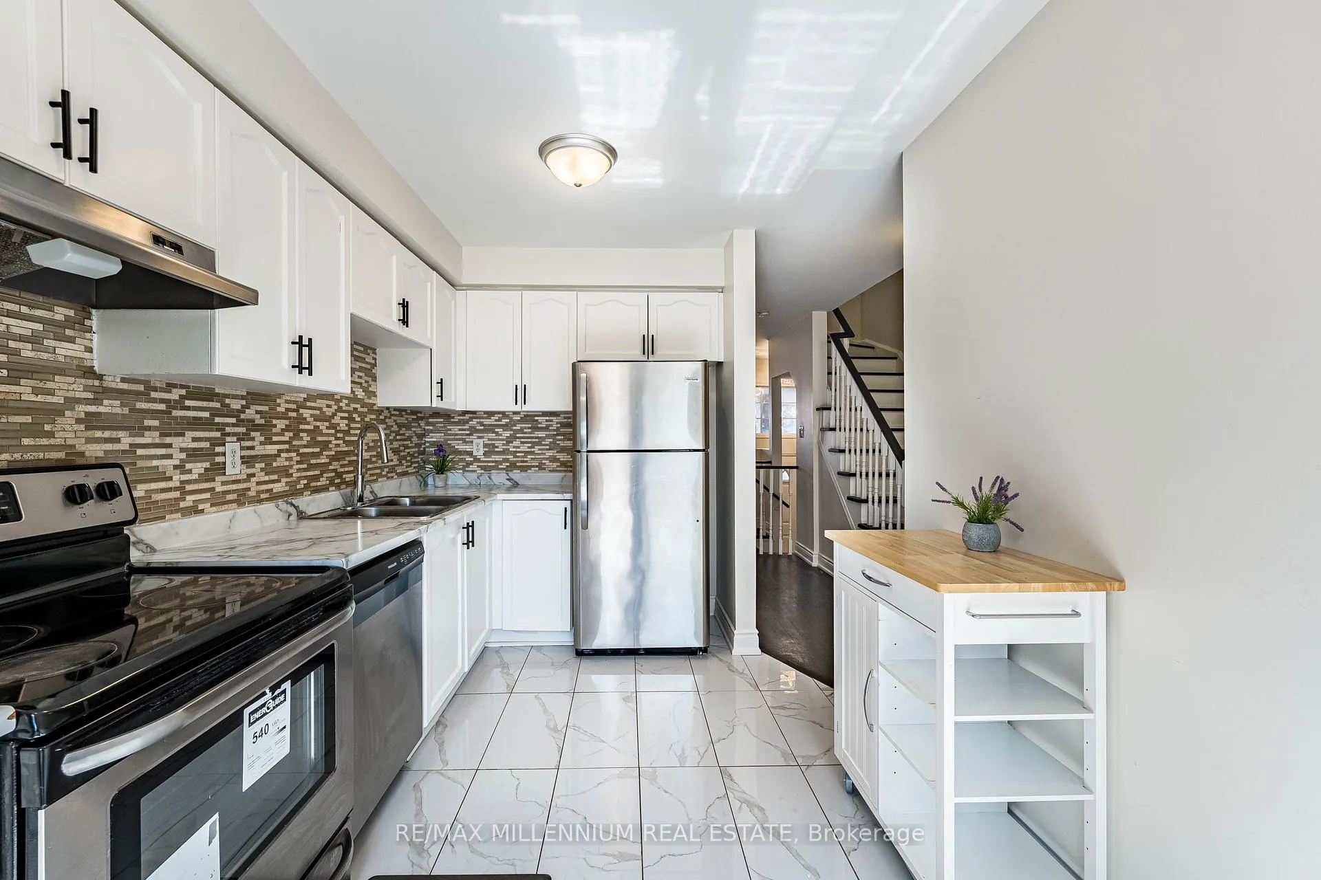 Photo 16 of Unit 36, 36 Spadina Road, Brampton, Brampton West — HOMEH