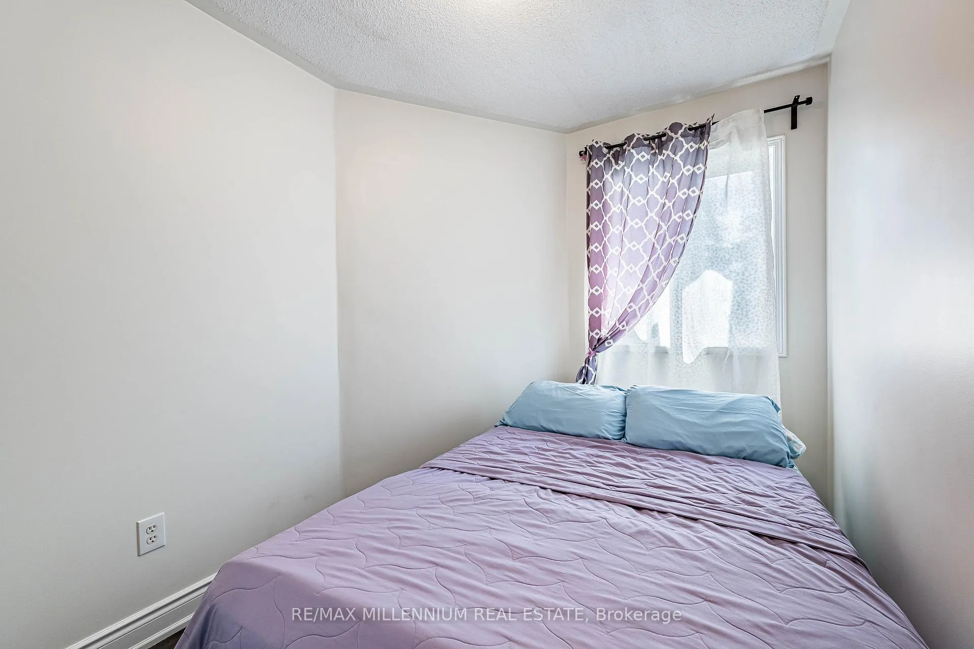 Photo 34 of Unit 36, 36 Spadina Road, Brampton, Brampton West — HOMEH
