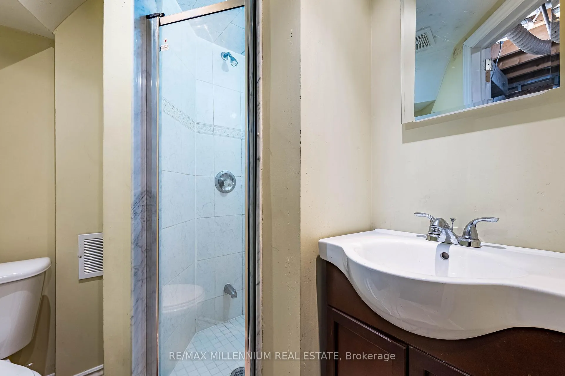 Photo 40 of Unit 36, 36 Spadina Road, Brampton, Brampton West — HOMEH