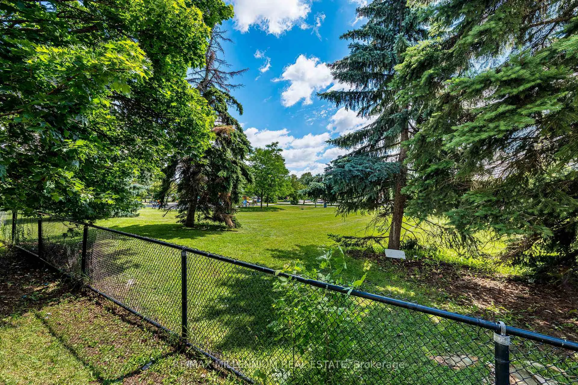 Photo 46 of Unit 36, 36 Spadina Road, Brampton, Brampton West — HOMEH