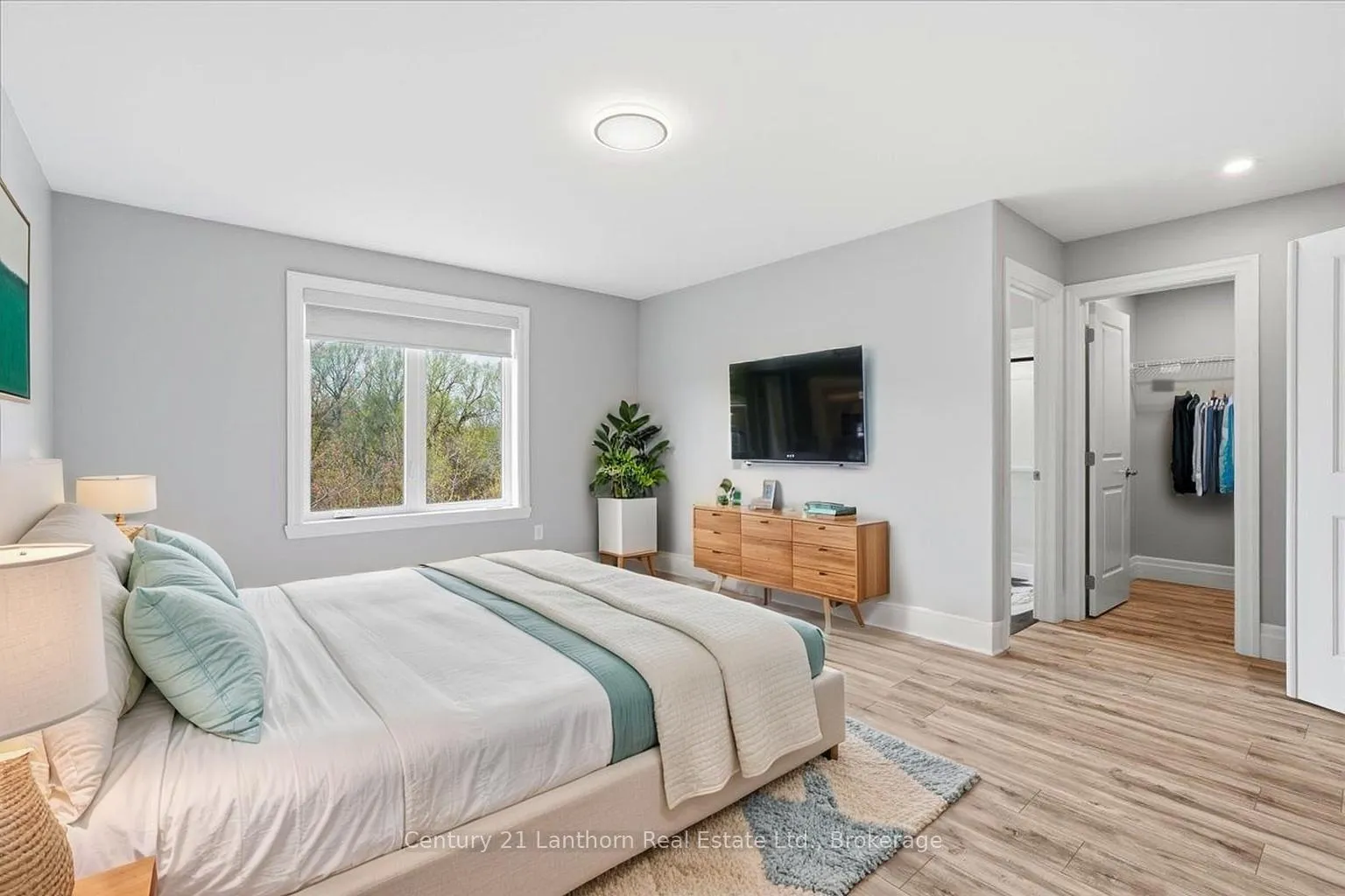 Photo 5 of 75 Markland Avenue, Prince Edward County, Picton Ward — HOMEH