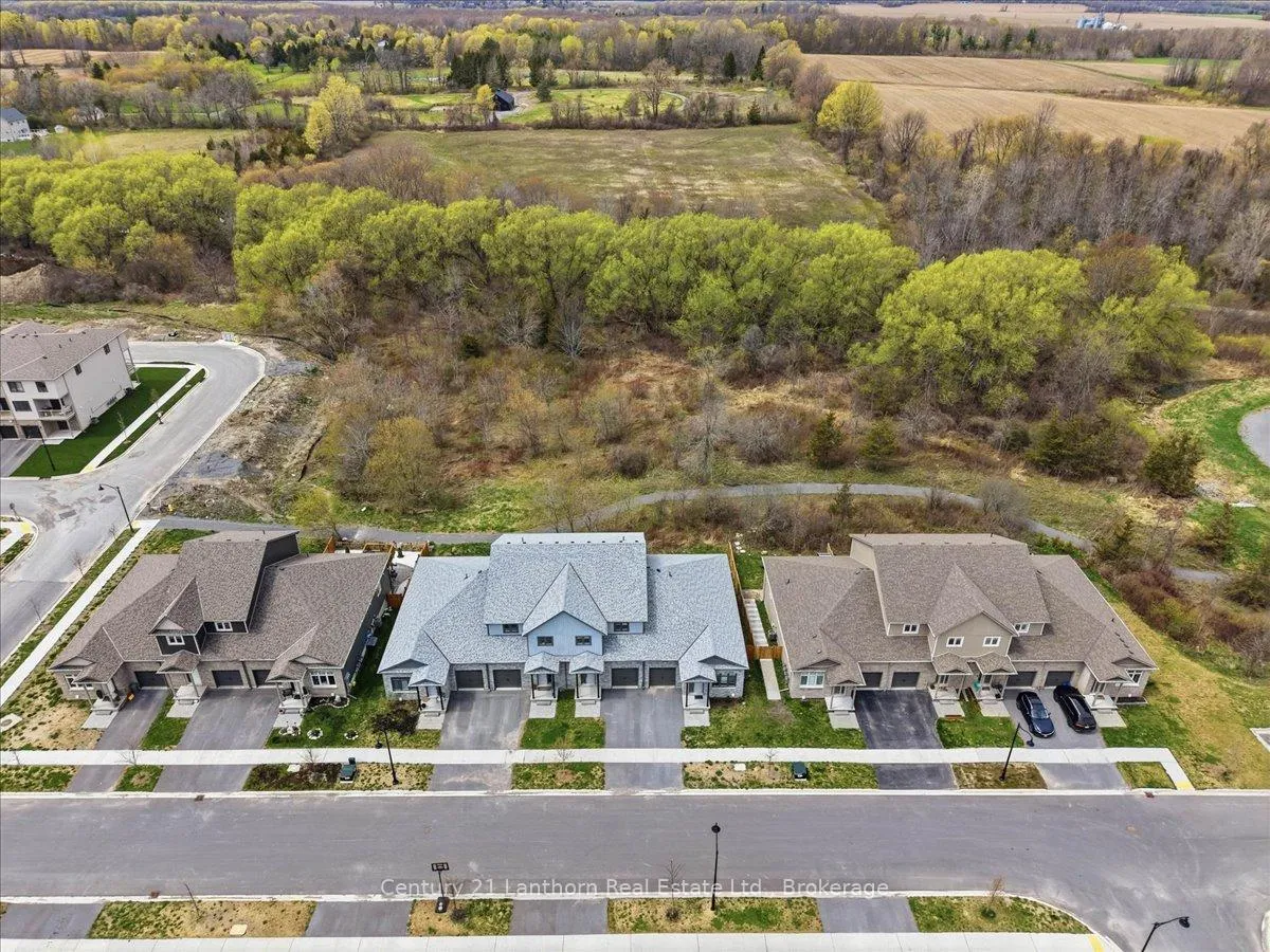 Photo 26 of 75 Markland Avenue, Prince Edward County, Picton Ward — HOMEH