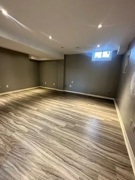 Photo 8 of Unit Bsmt, 156 Twin Pines Crescent, Brampton, Northwest Sandalwood Parkway — HOMEH