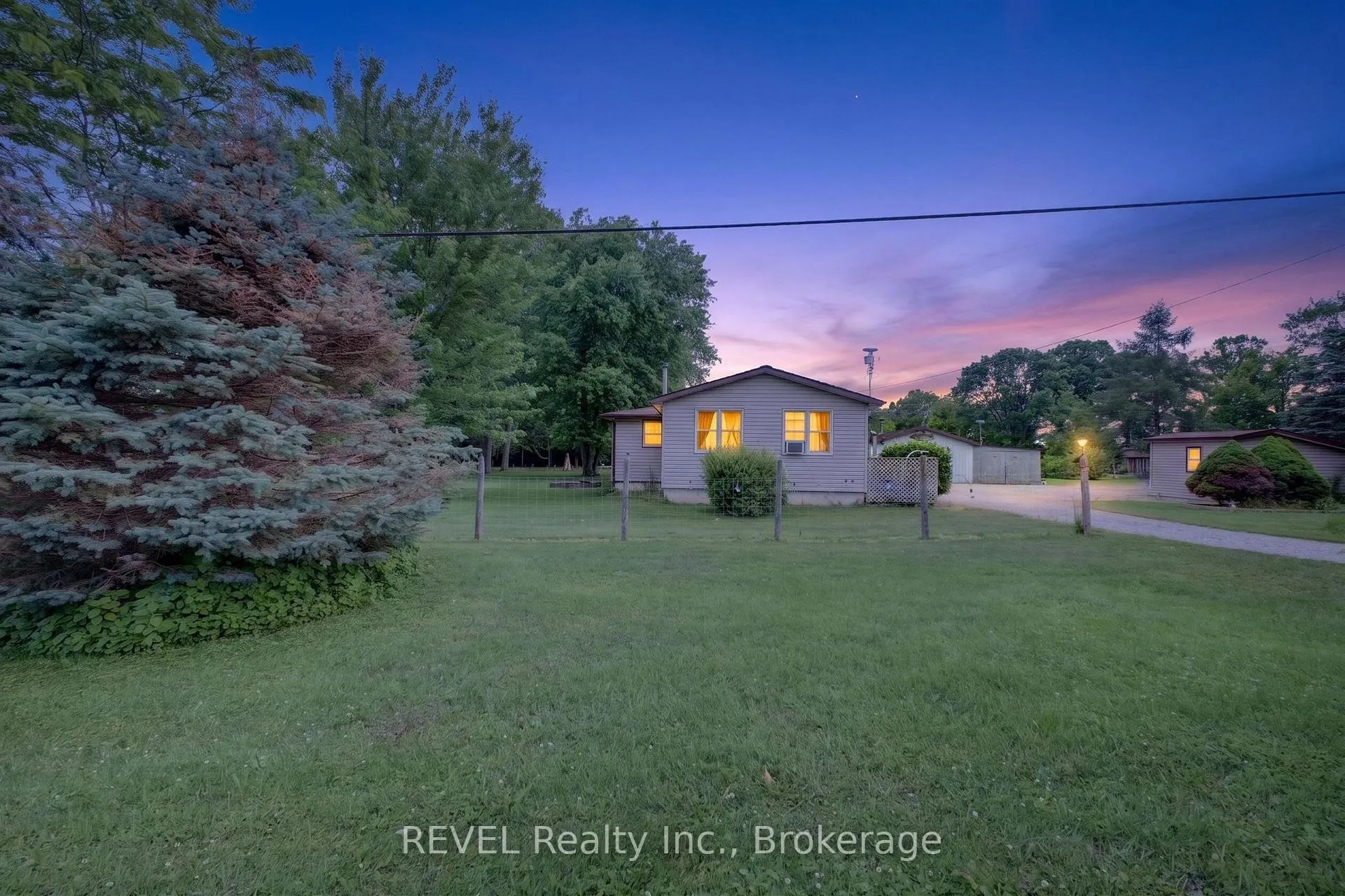Photo 2 of 43956 Hwy 3, Wainfleet, Marshville/Winger — HOMEH