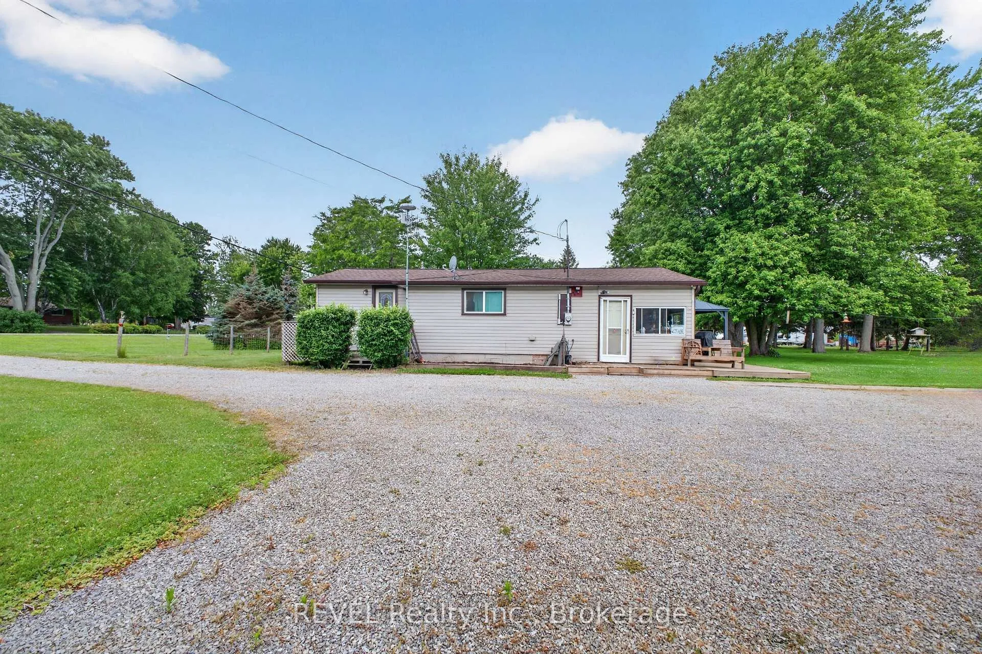 Photo 37 of 43956 Hwy 3, Wainfleet, Marshville/Winger — HOMEH