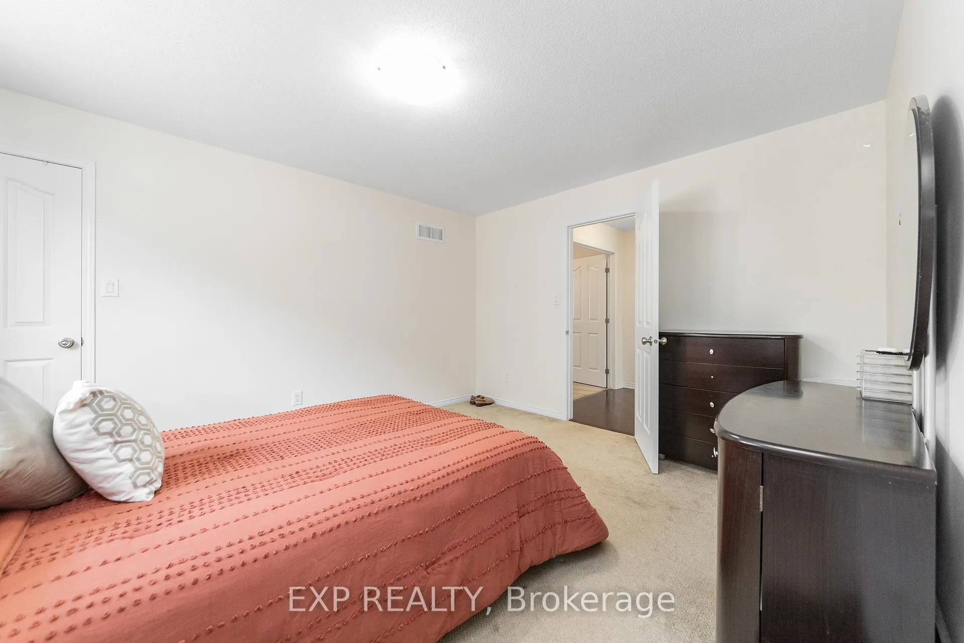 Photo 35 of 167 Chenoa Way, Ottawa, Barrhaven - Stonebridge — HOMEH