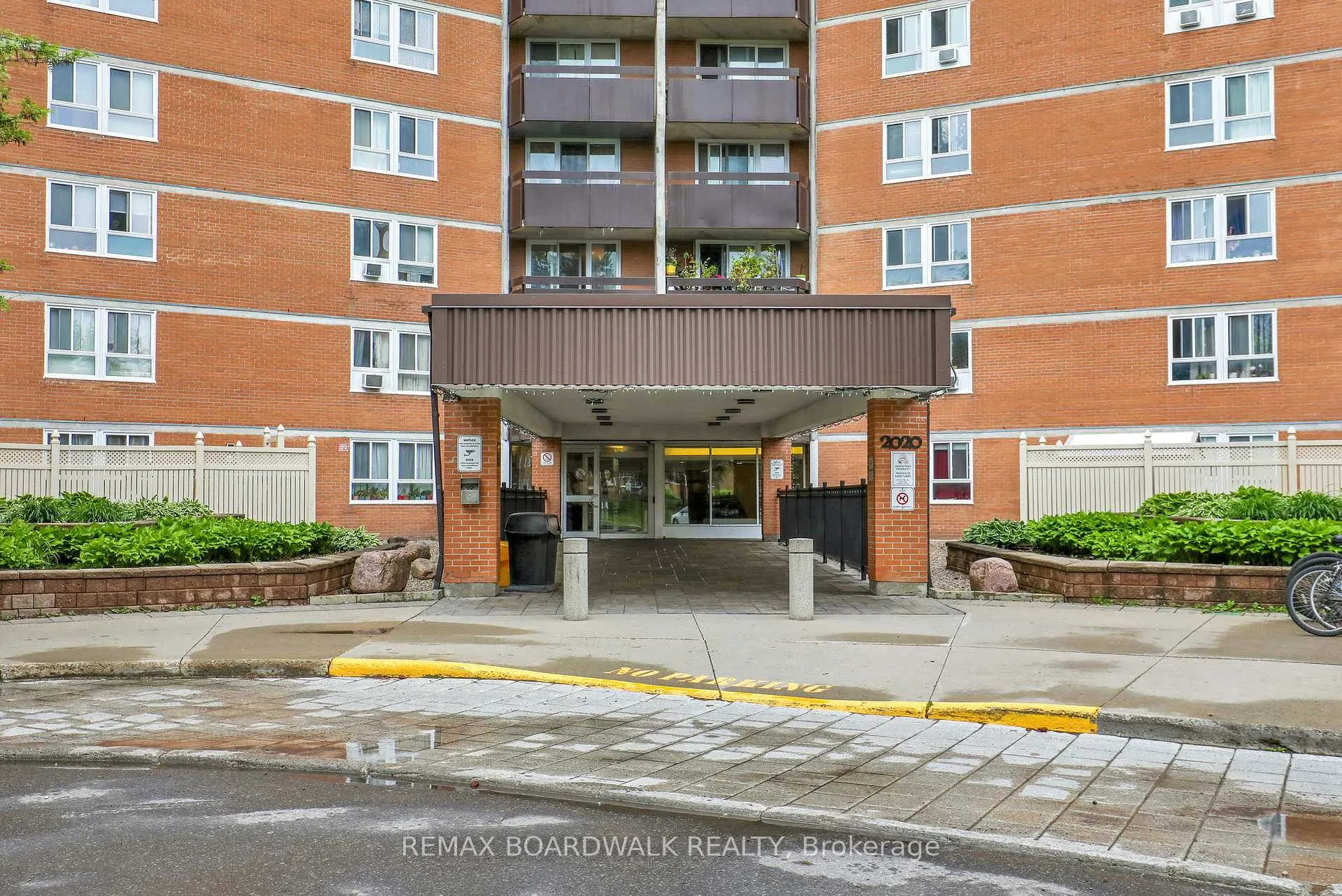 Photo 2 of Unit 115, 2020 Jasmine Crescent, Ottawa, Beacon Hill South — HOMEH