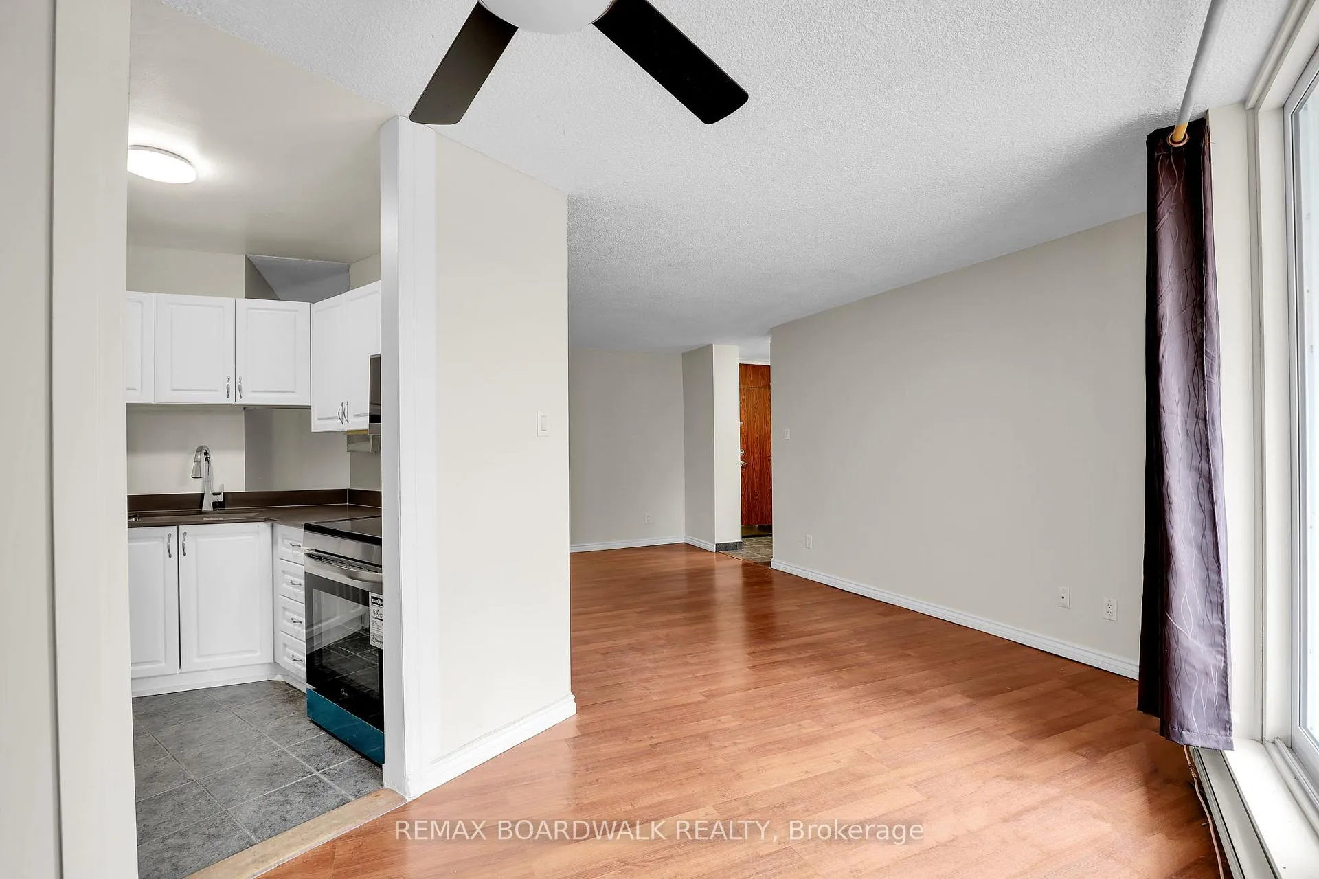 Photo 12 of Unit 115, 2020 Jasmine Crescent, Ottawa, Beacon Hill South — HOMEH
