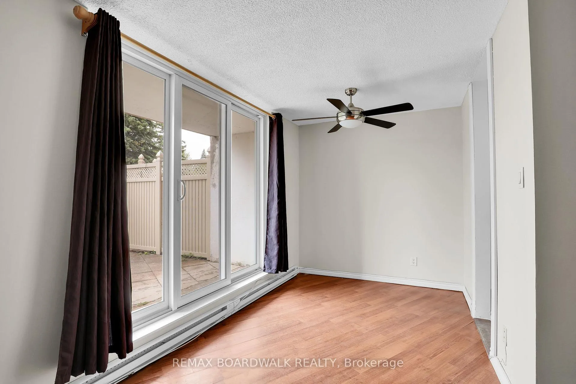 Photo 13 of Unit 115, 2020 Jasmine Crescent, Ottawa, Beacon Hill South — HOMEH