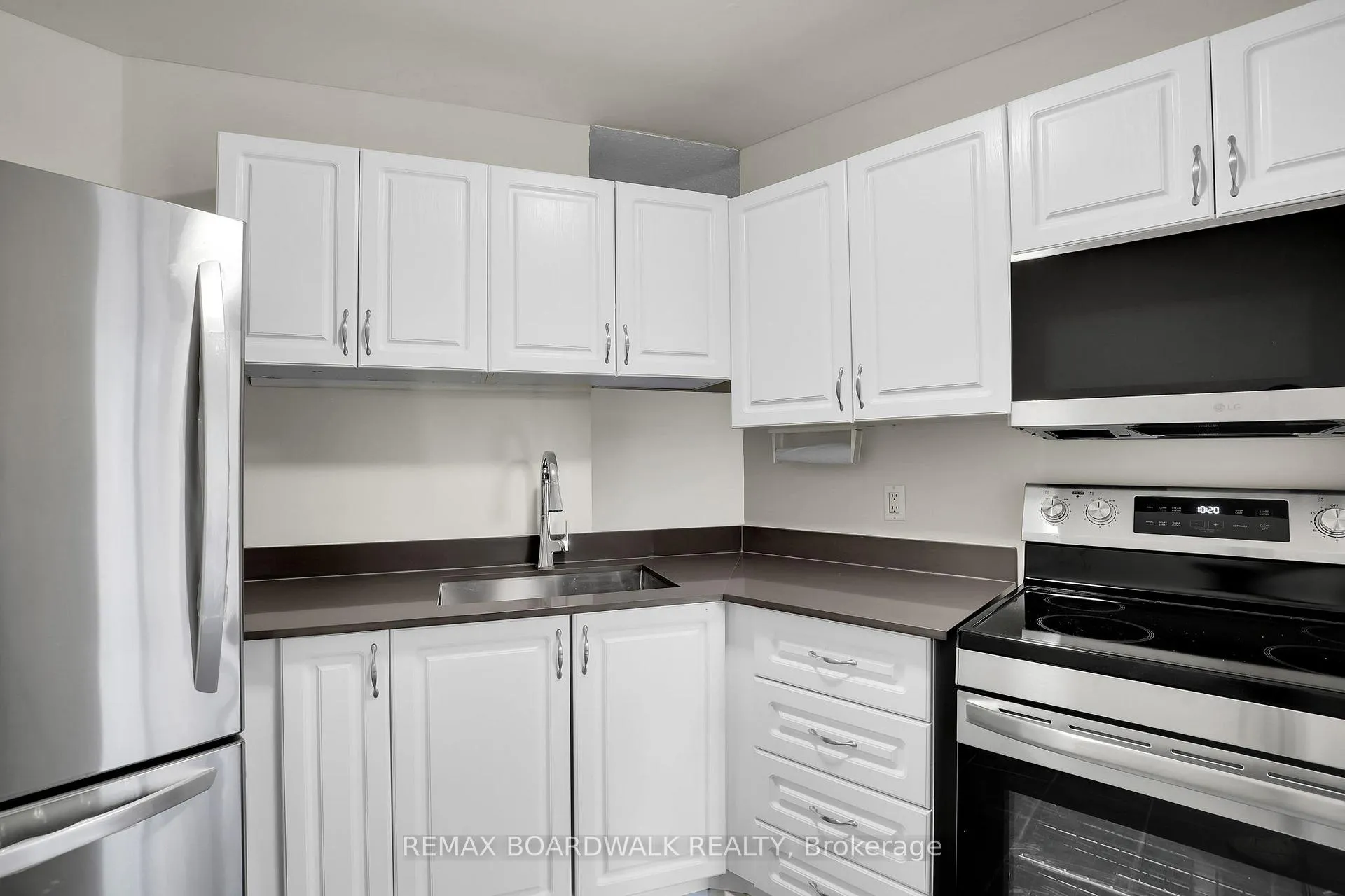 Photo 15 of Unit 115, 2020 Jasmine Crescent, Ottawa, Beacon Hill South — HOMEH