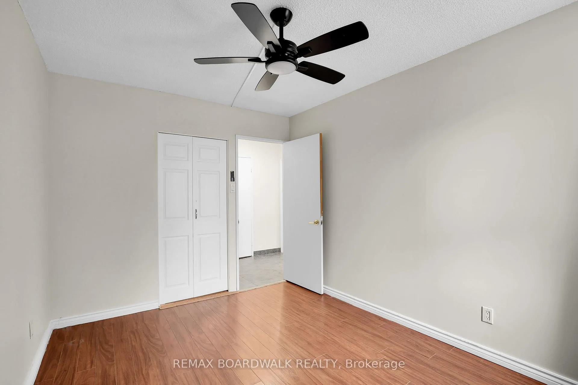 Photo 21 of Unit 115, 2020 Jasmine Crescent, Ottawa, Beacon Hill South — HOMEH