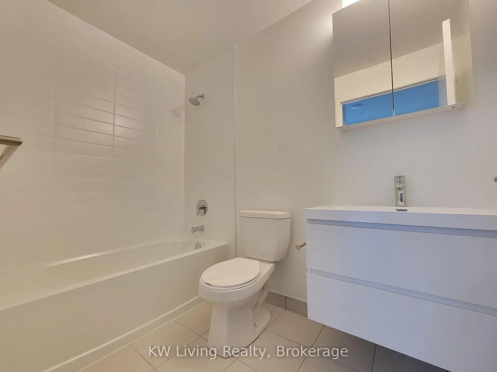 Photo 9 of Unit 923, 8119 Birchmount Road, Markham, Unionville — HOMEH