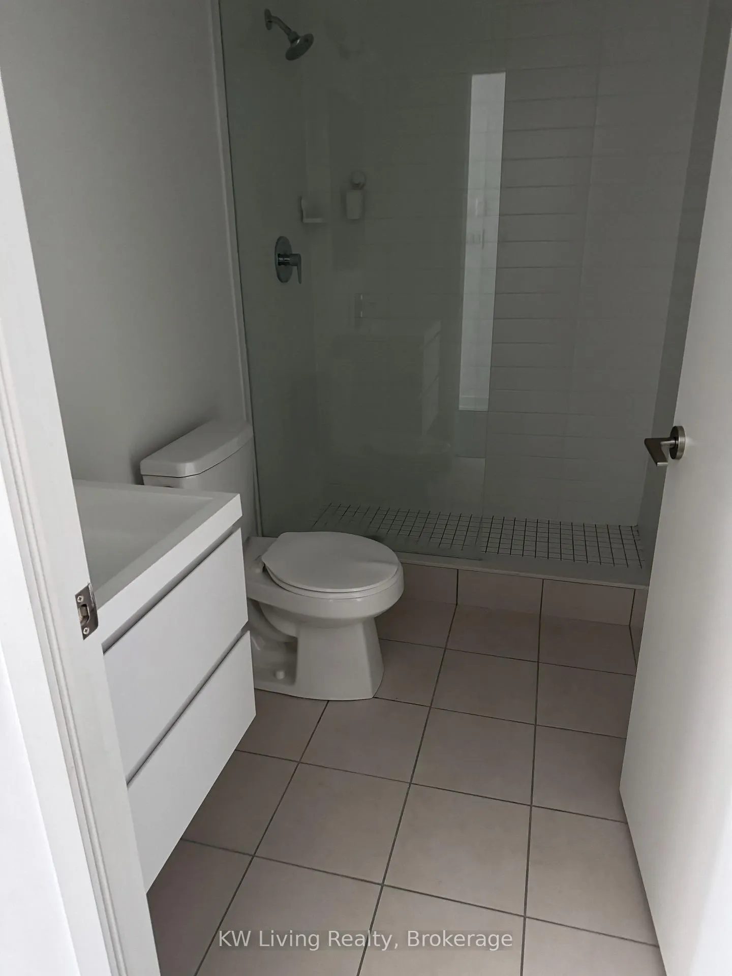 Photo 10 of Unit 923, 8119 Birchmount Road, Markham, Unionville — HOMEH