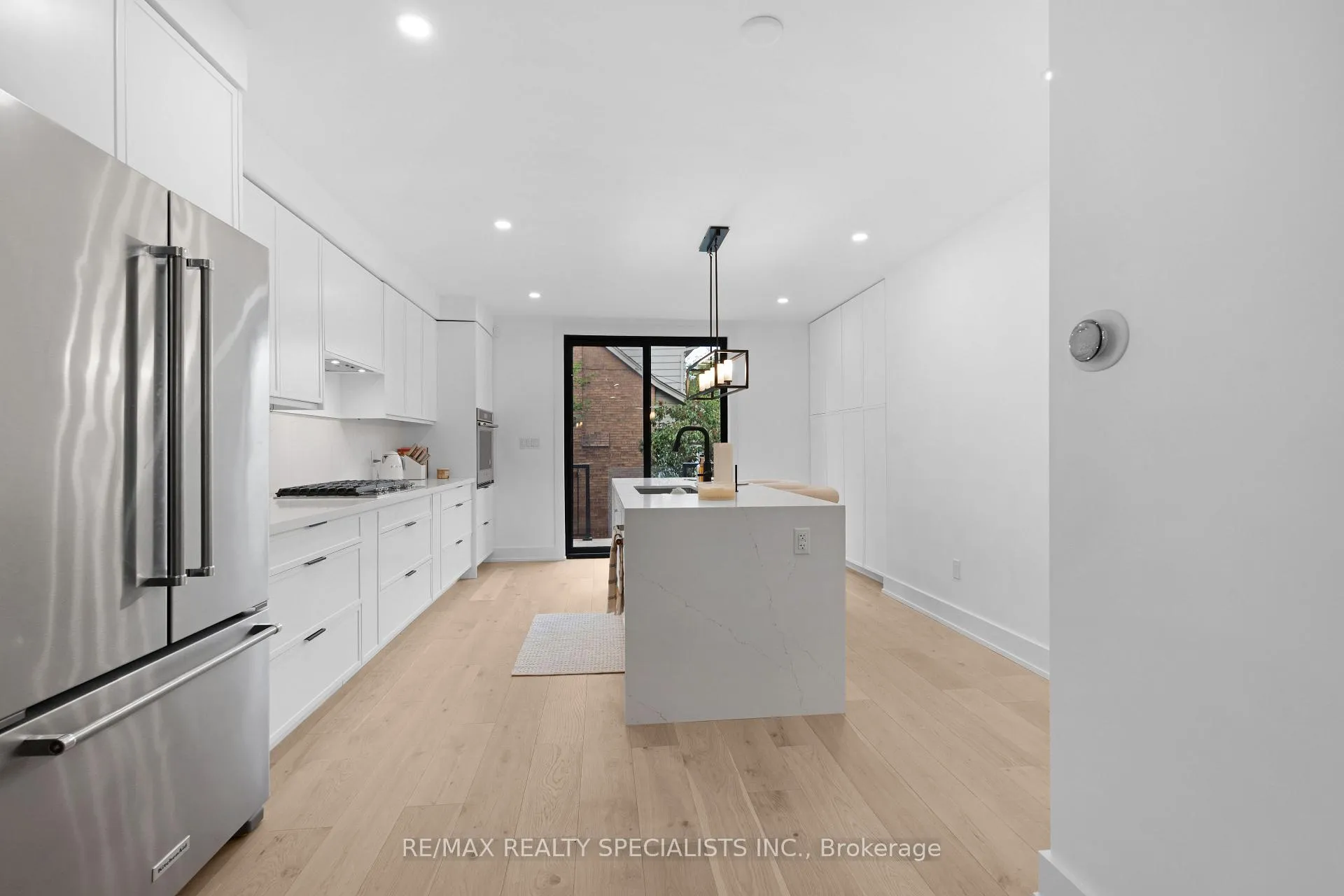 Photo 13 of 997 Mount Pleasant Road, Toronto, Mount Pleasant East — HOMEH