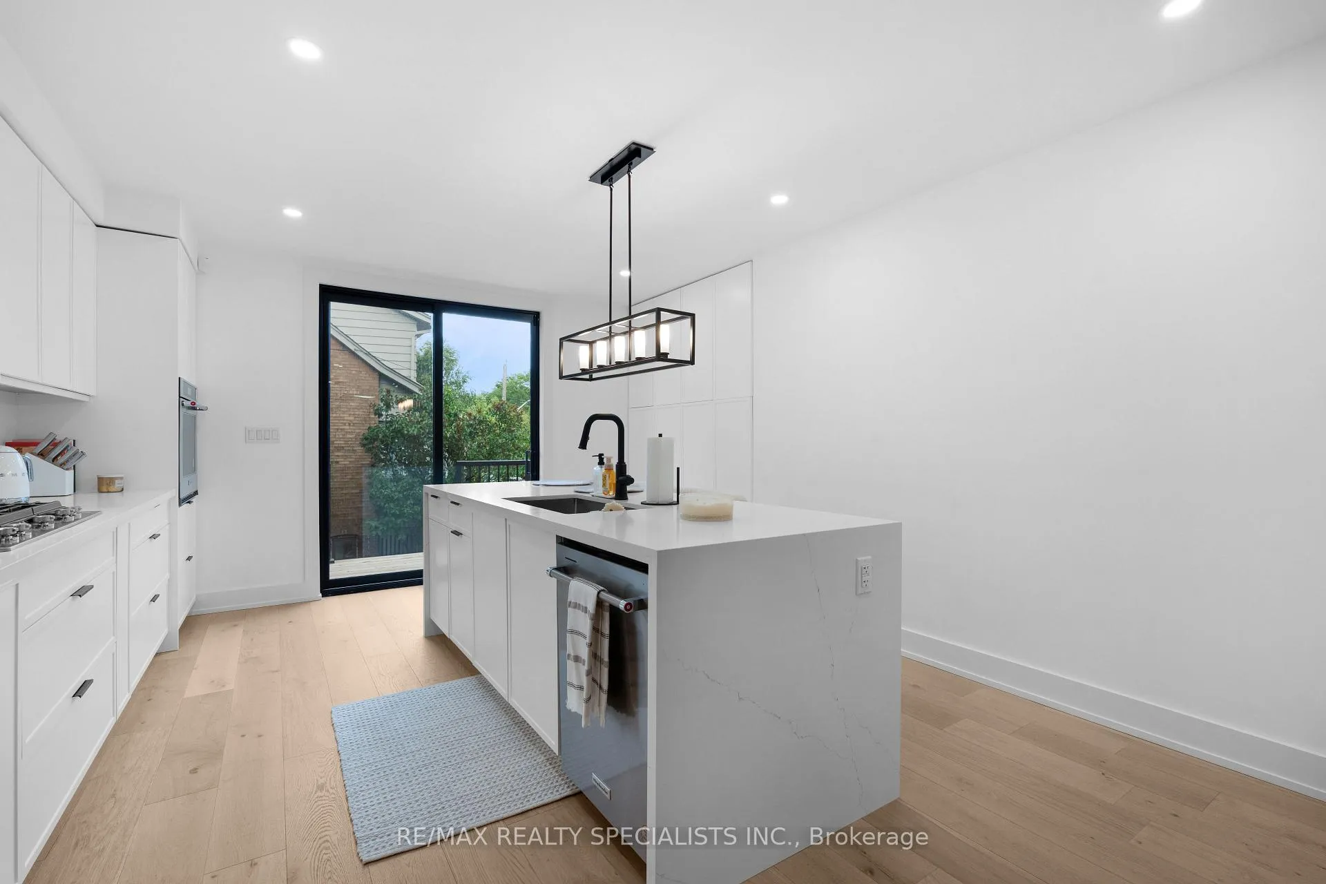 Photo 14 of 997 Mount Pleasant Road, Toronto, Mount Pleasant East — HOMEH