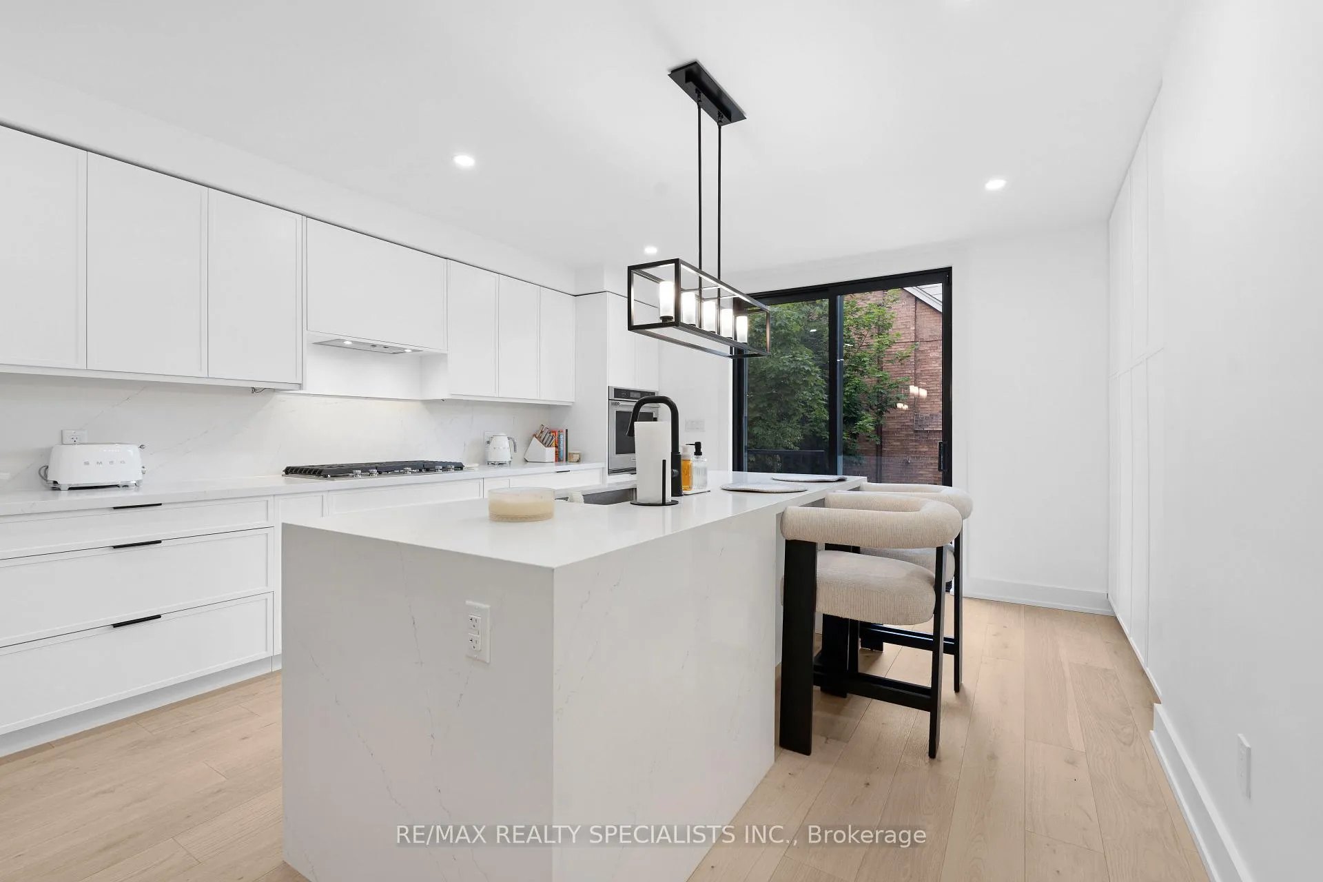 Photo 15 of 997 Mount Pleasant Road, Toronto, Mount Pleasant East — HOMEH