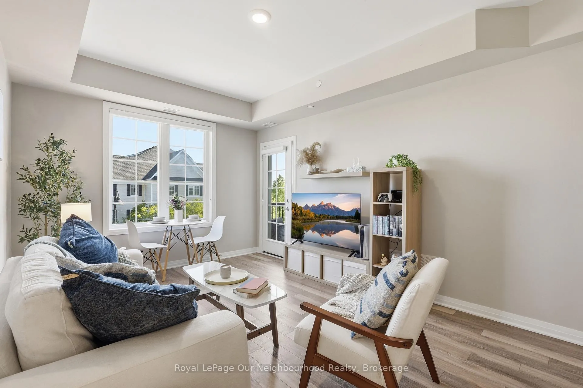 Photo 6 of Unit 312, 65 Shipway Avenue, Clarington, Newcastle — HOMEH