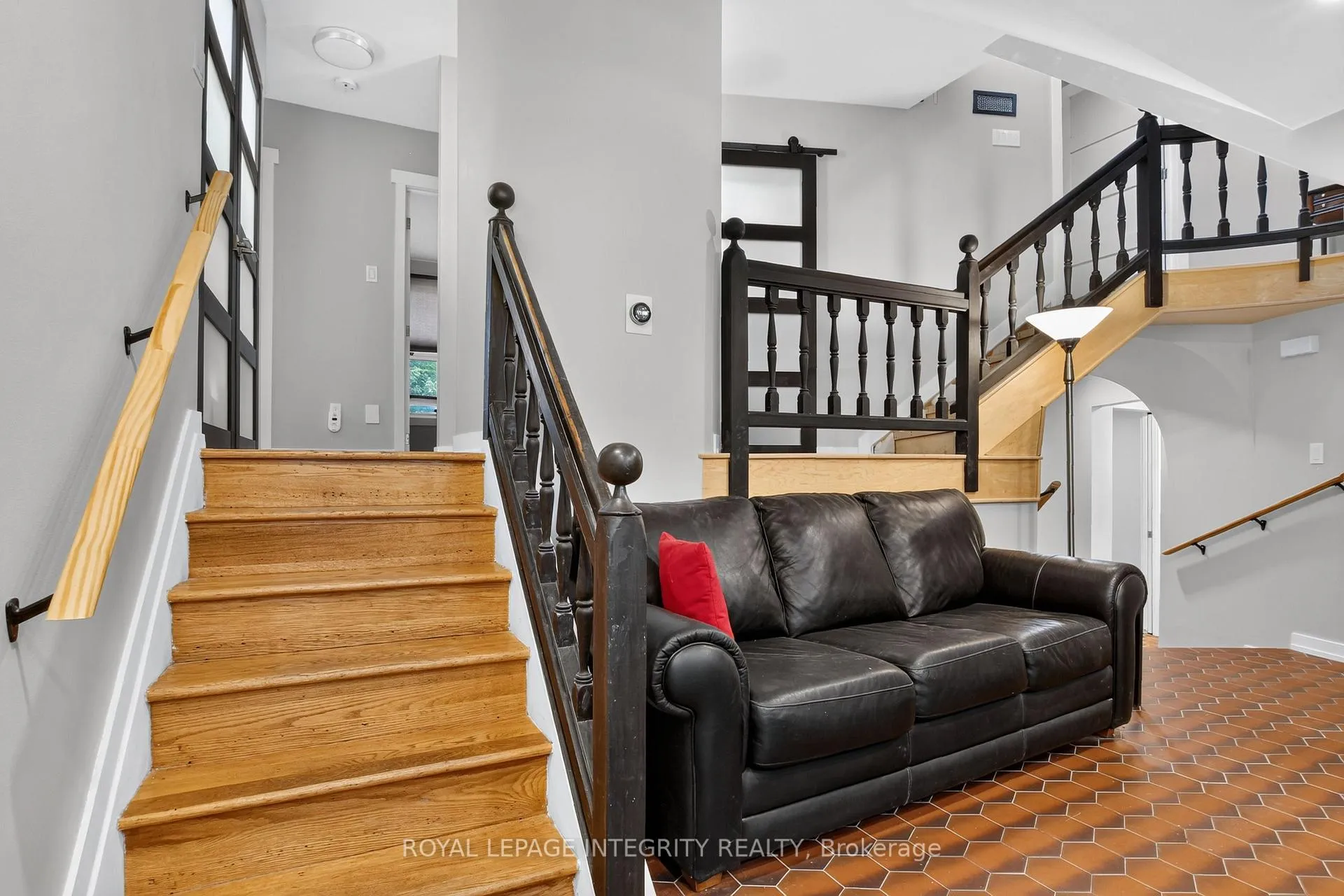 Photo 15 of 954 Watson Street, Ottawa, Fairfield Heights — HOMEH