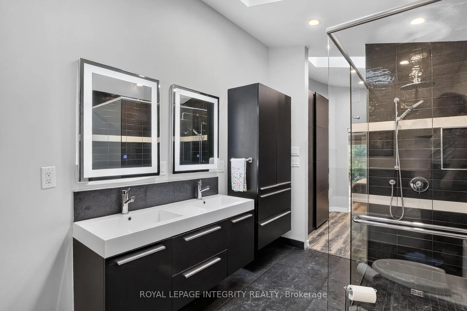 Photo 29 of 954 Watson Street, Ottawa, Fairfield Heights — HOMEH