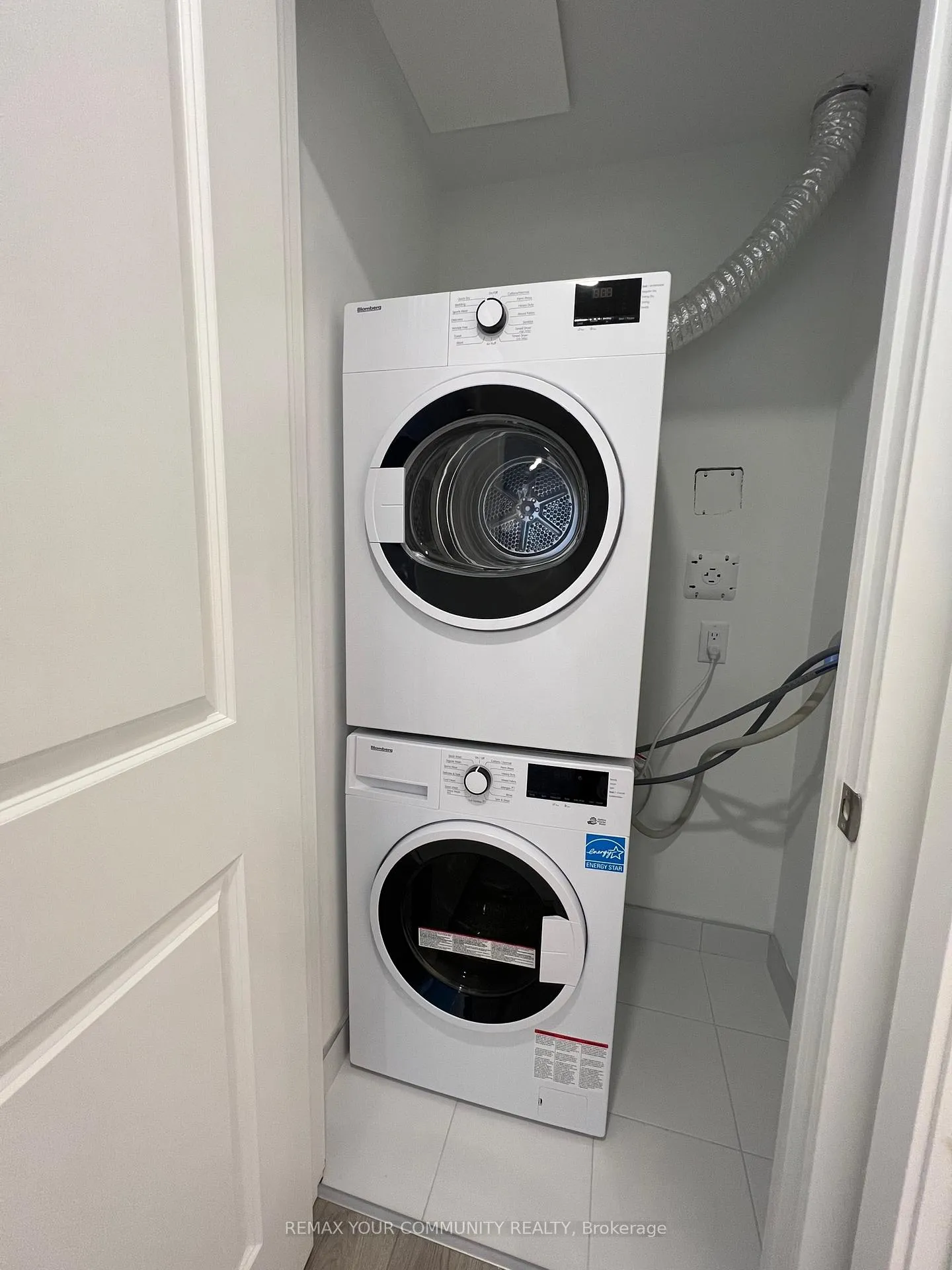 Photo 10 of Unit 2601, 395 Bloor Street E, Toronto, North St. James Town — HOMEH
