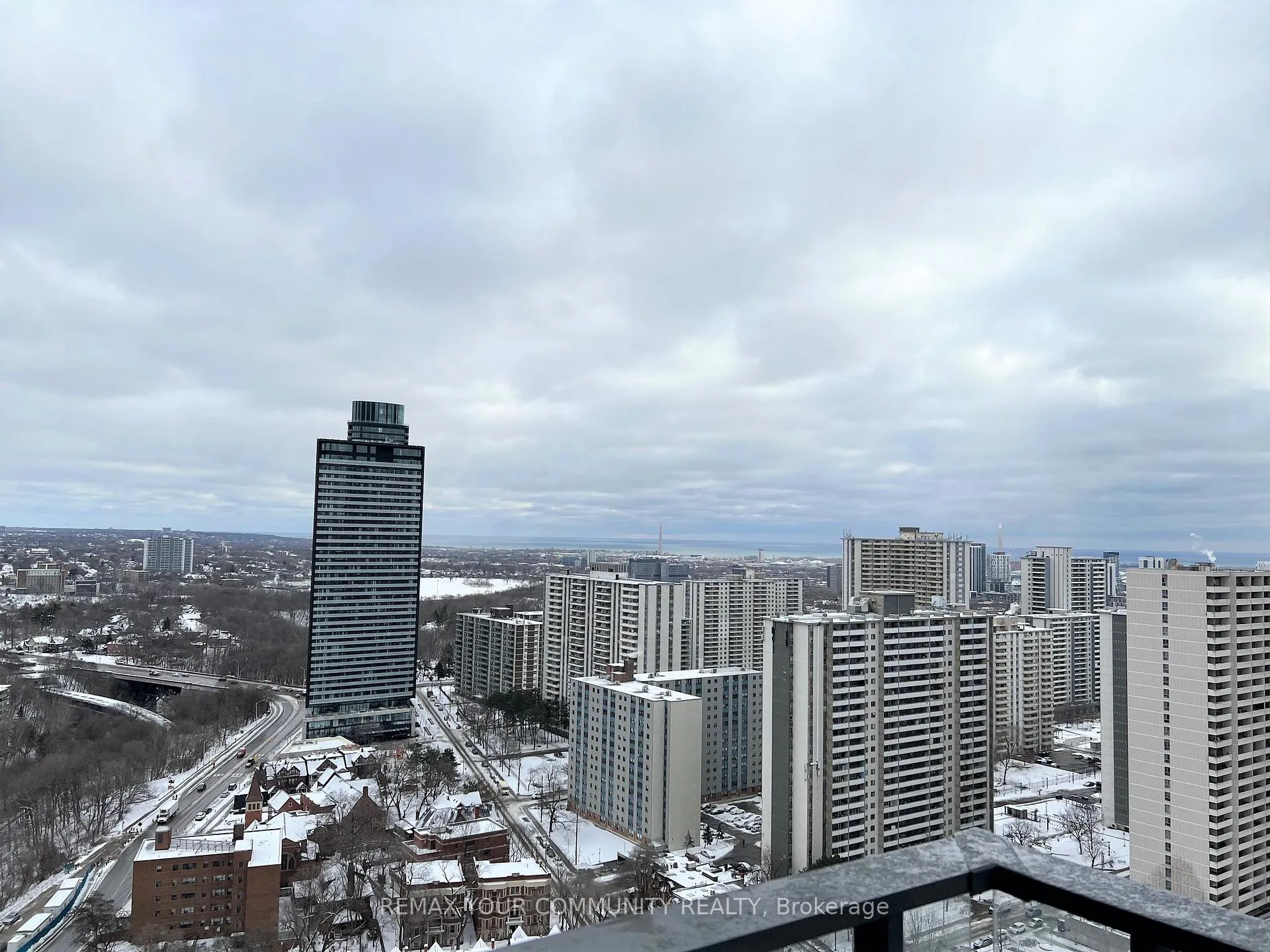 Photo 11 of Unit 2601, 395 Bloor Street E, Toronto, North St. James Town — HOMEH