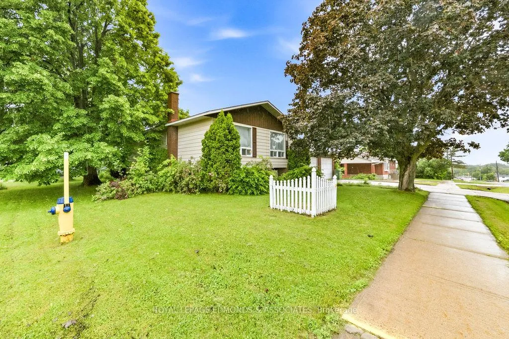 Photo 2 of 130 Town Line Road, Pembroke, Pembroke — HOMEH