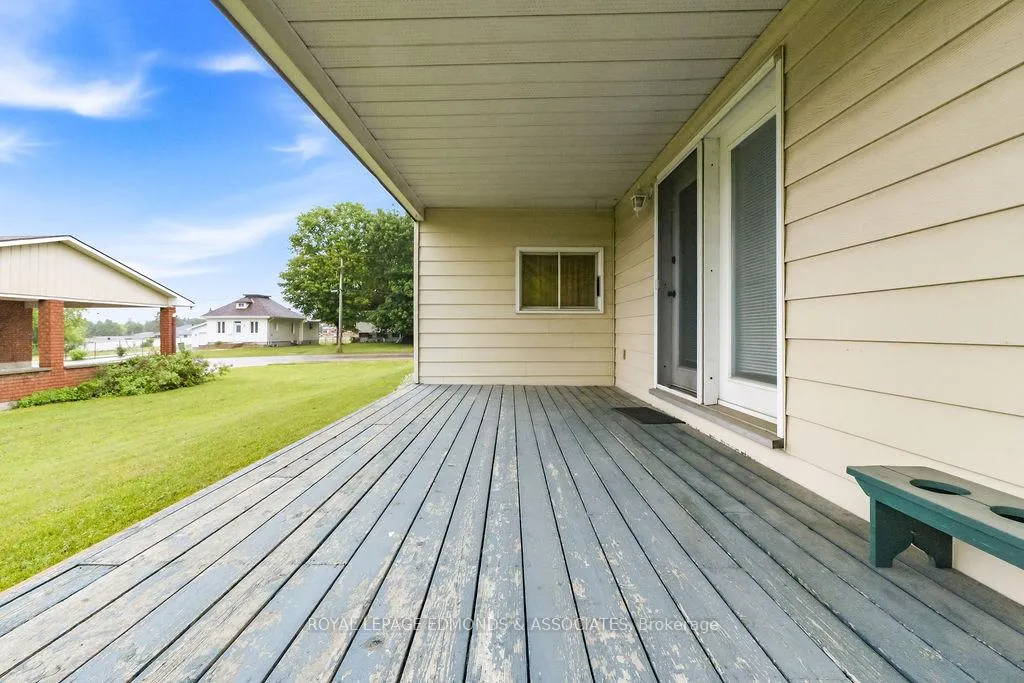 Photo 5 of 130 Town Line Road, Pembroke, Pembroke — HOMEH