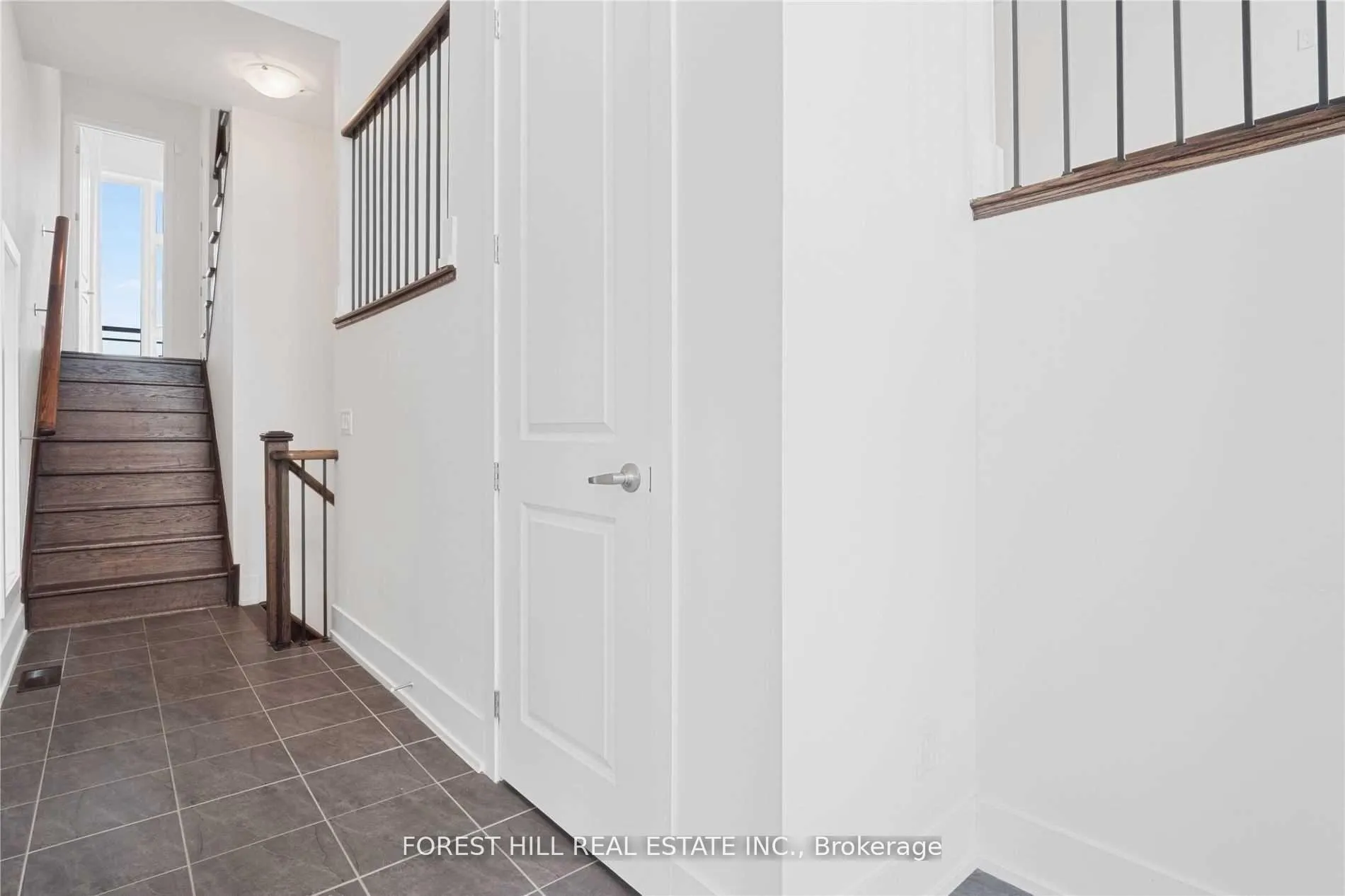 Photo 3 of 9144 Bathurst Street, Vaughan, Patterson — HOMEH
